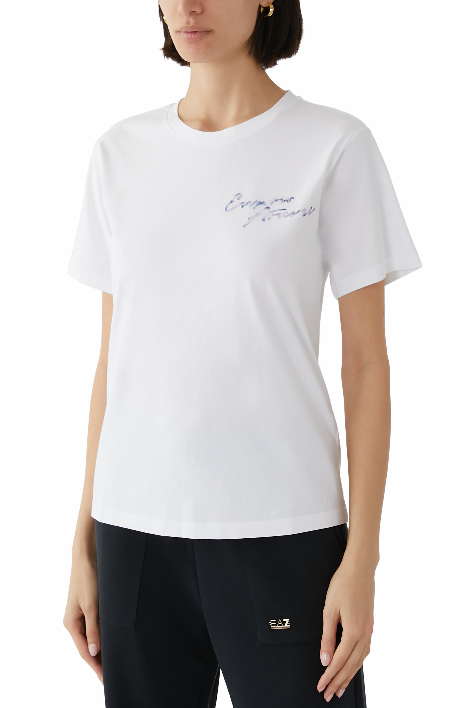 تيشيرت مطرز بشعار الماركة