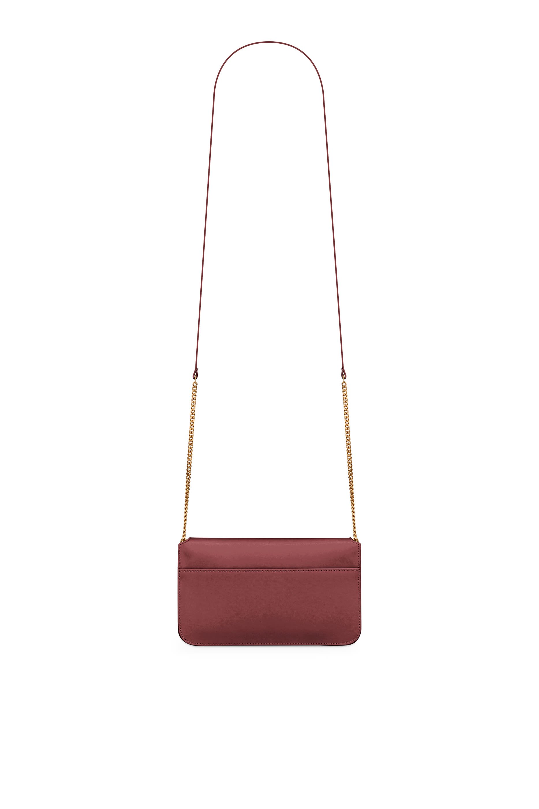 حافظة هاتف بشعار الماركة مع حمالة جلد ناعم