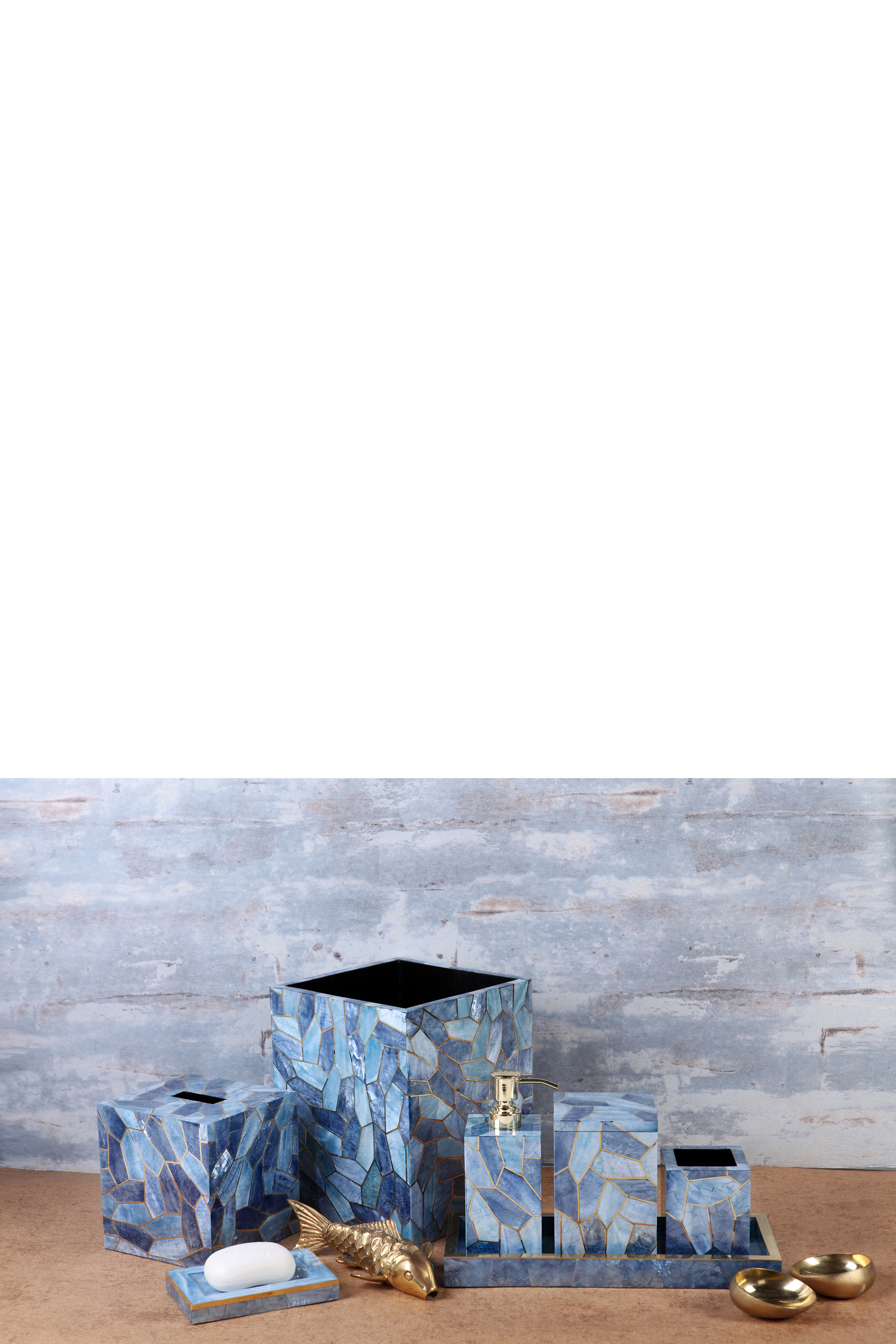 طبق الصابون فرانشيسكا صدف ونحاس