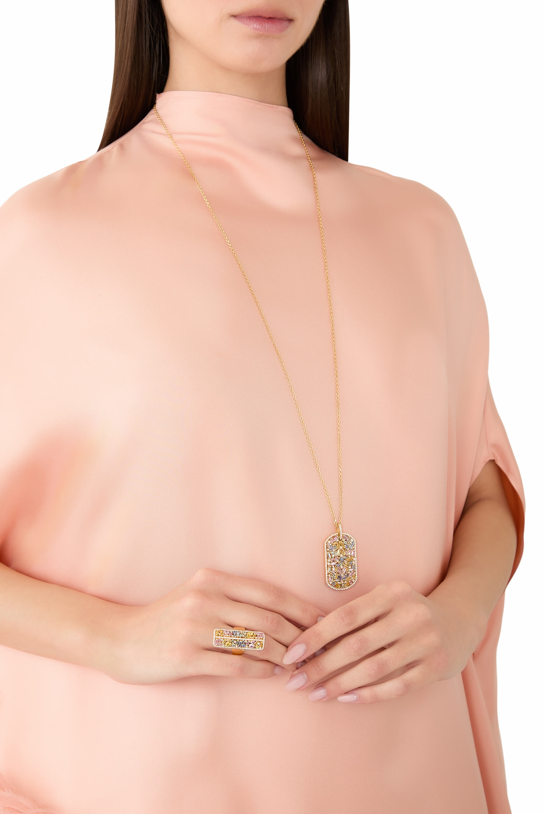 خاتم لا فانتازي بتصميم نصف حلقة مرصع بالياقوت والماس، ذهب أصفر عيار 18