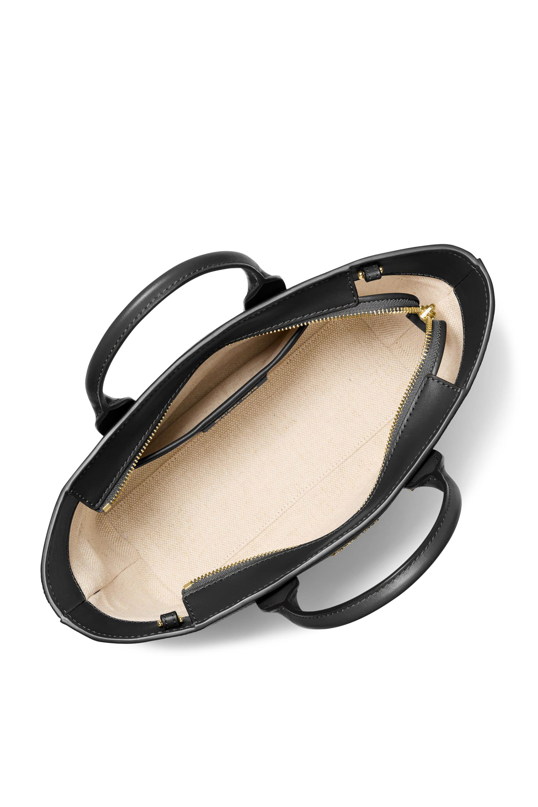 حقيبة ساتشيل صغيرة بشعار الماركة