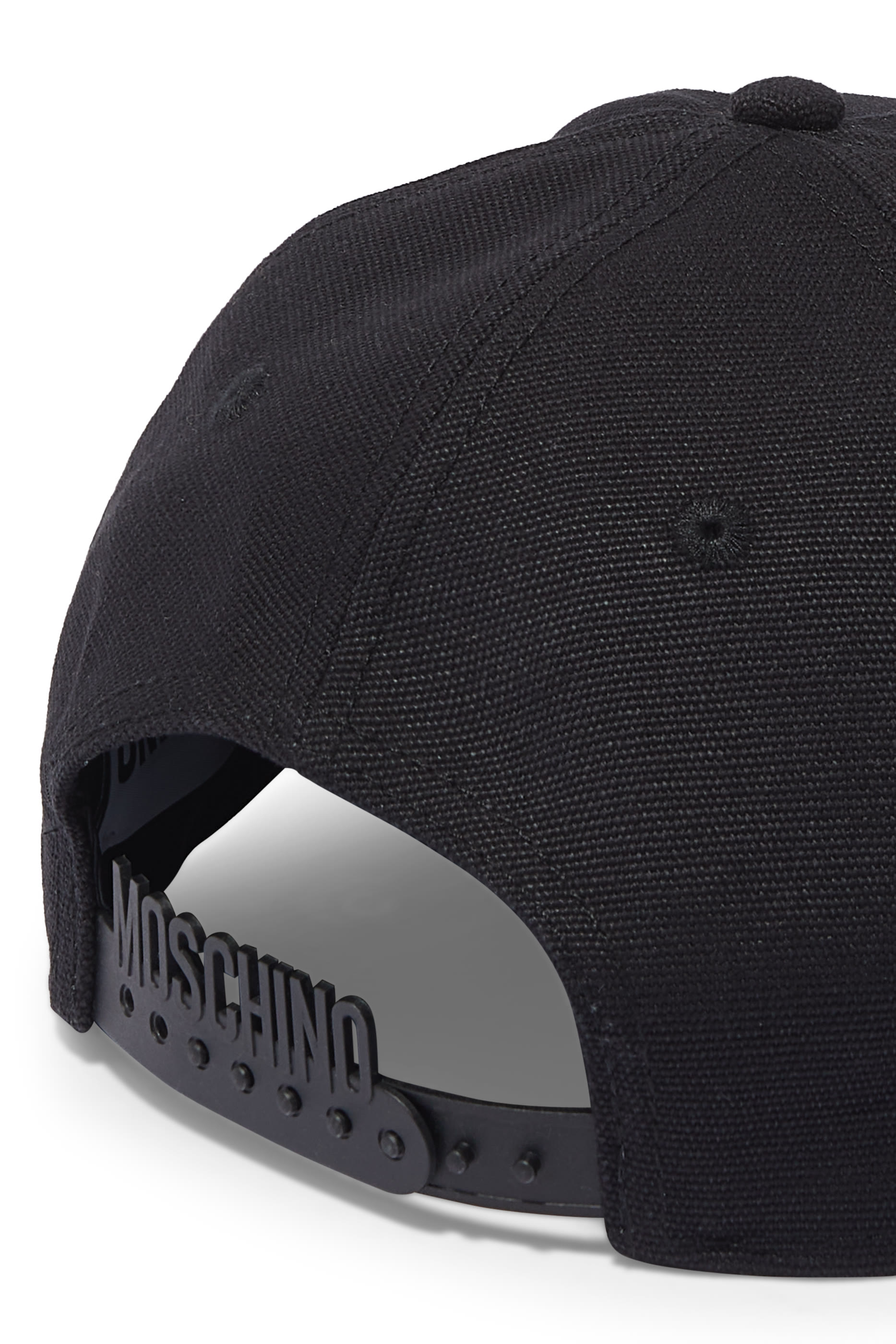 كاب مطرز بشعار الماركة