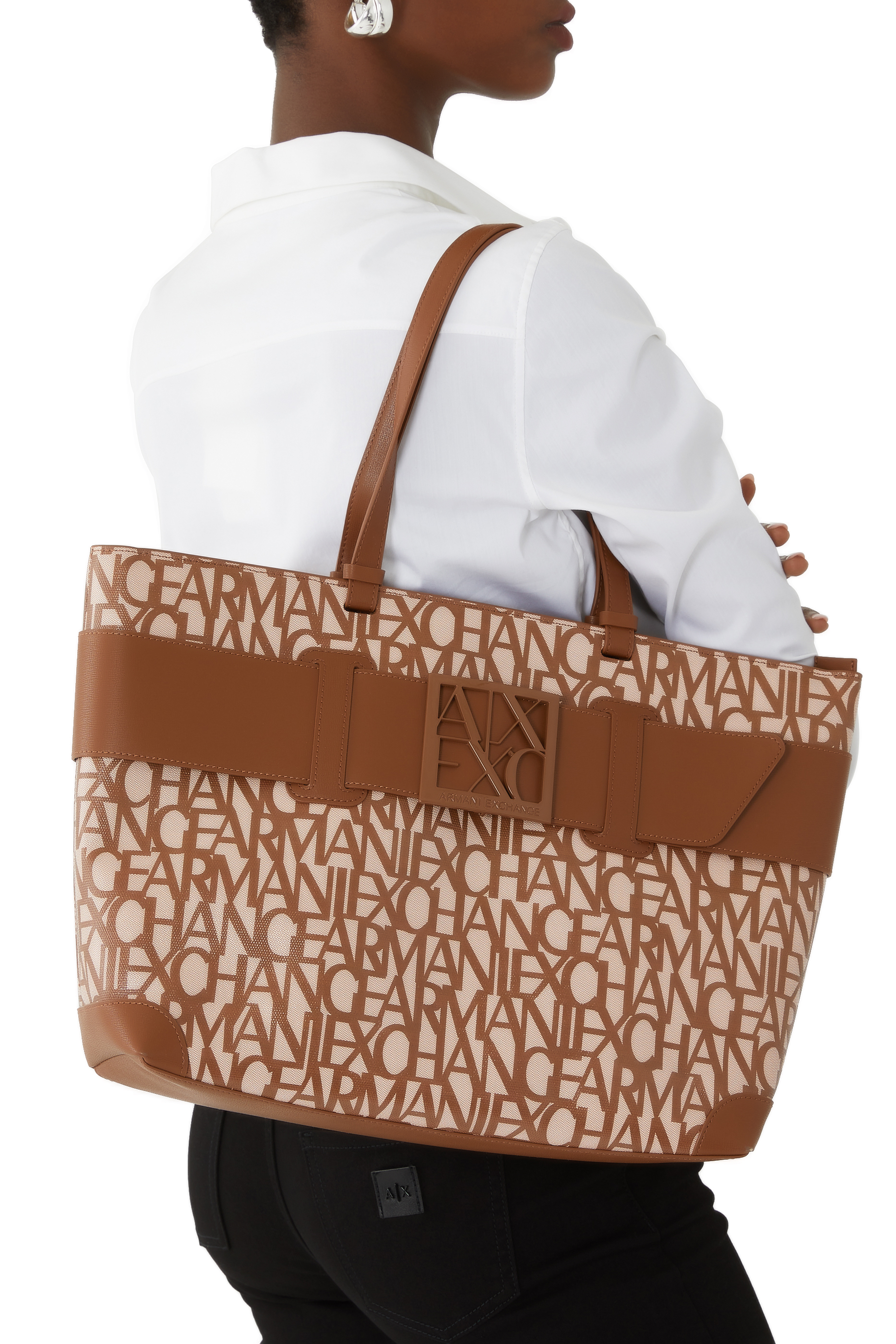 حقيبة يد سوزي بشعار الماركة