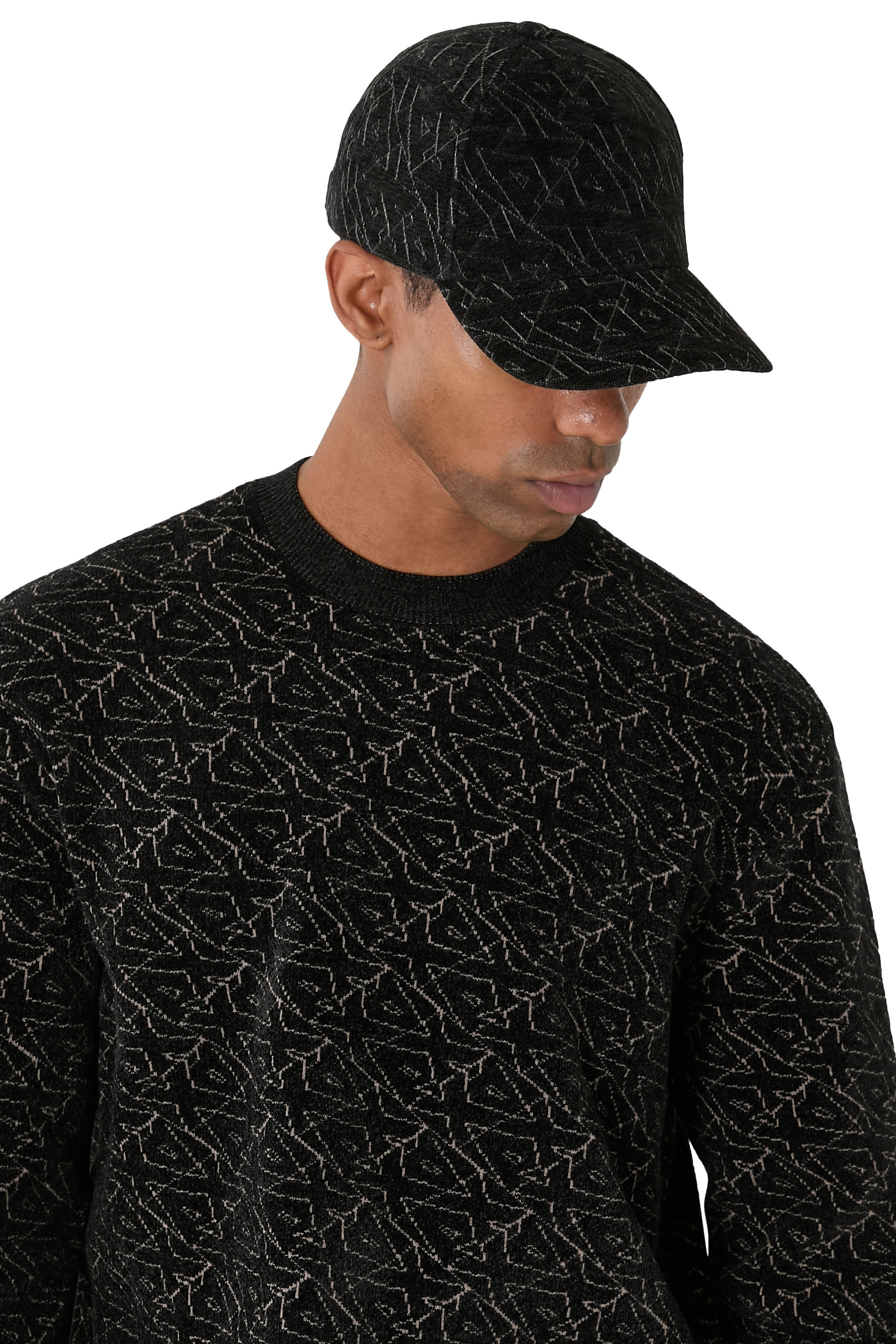 كاب بيسبول مزين كليا بشعار الماركة