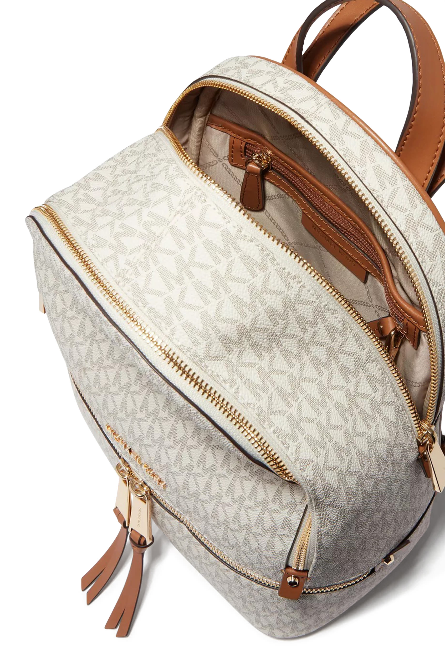 حقيبة ظهر ريا متوسطة بشعار الماركة