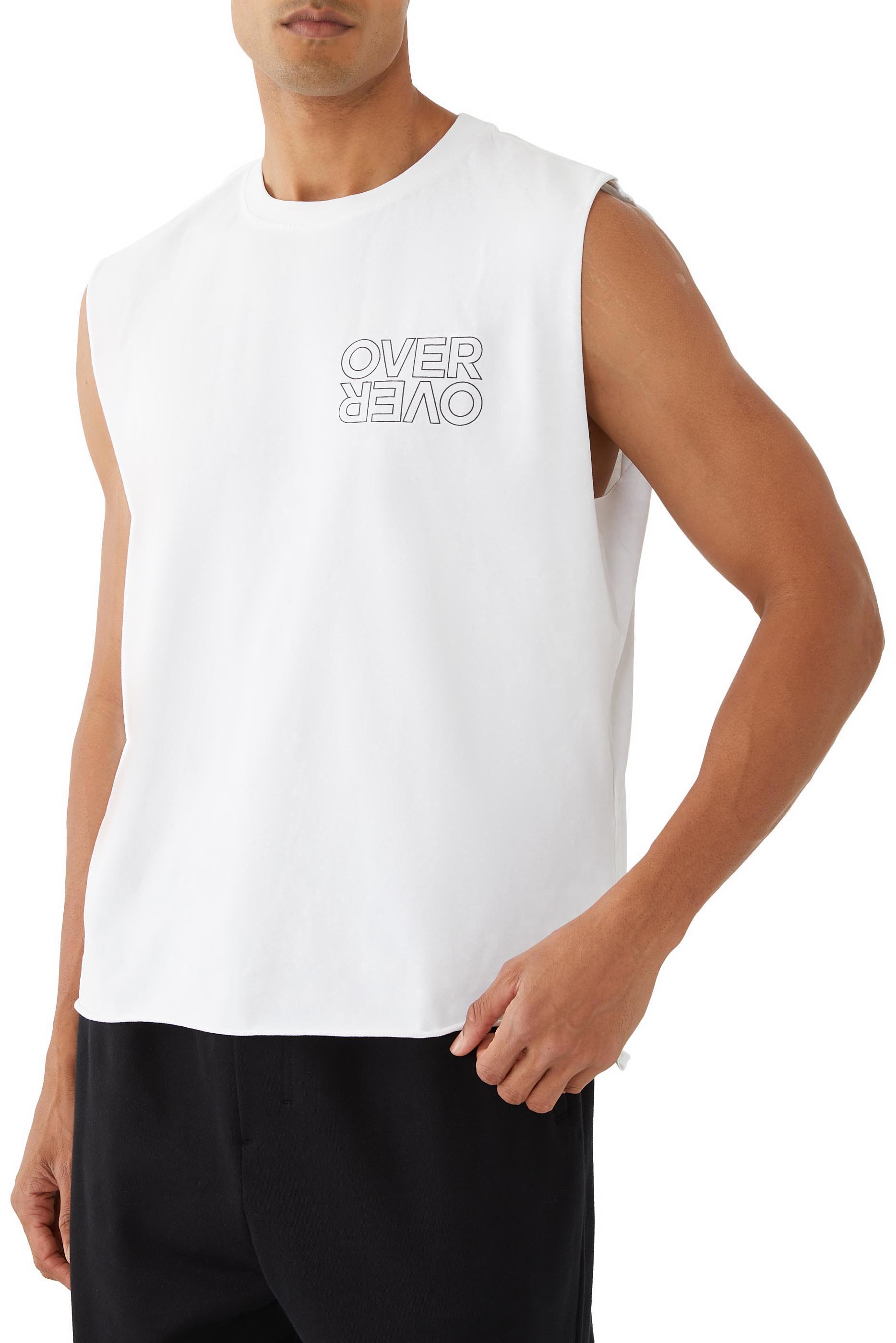 بلوزة إيزي بلا أكمام