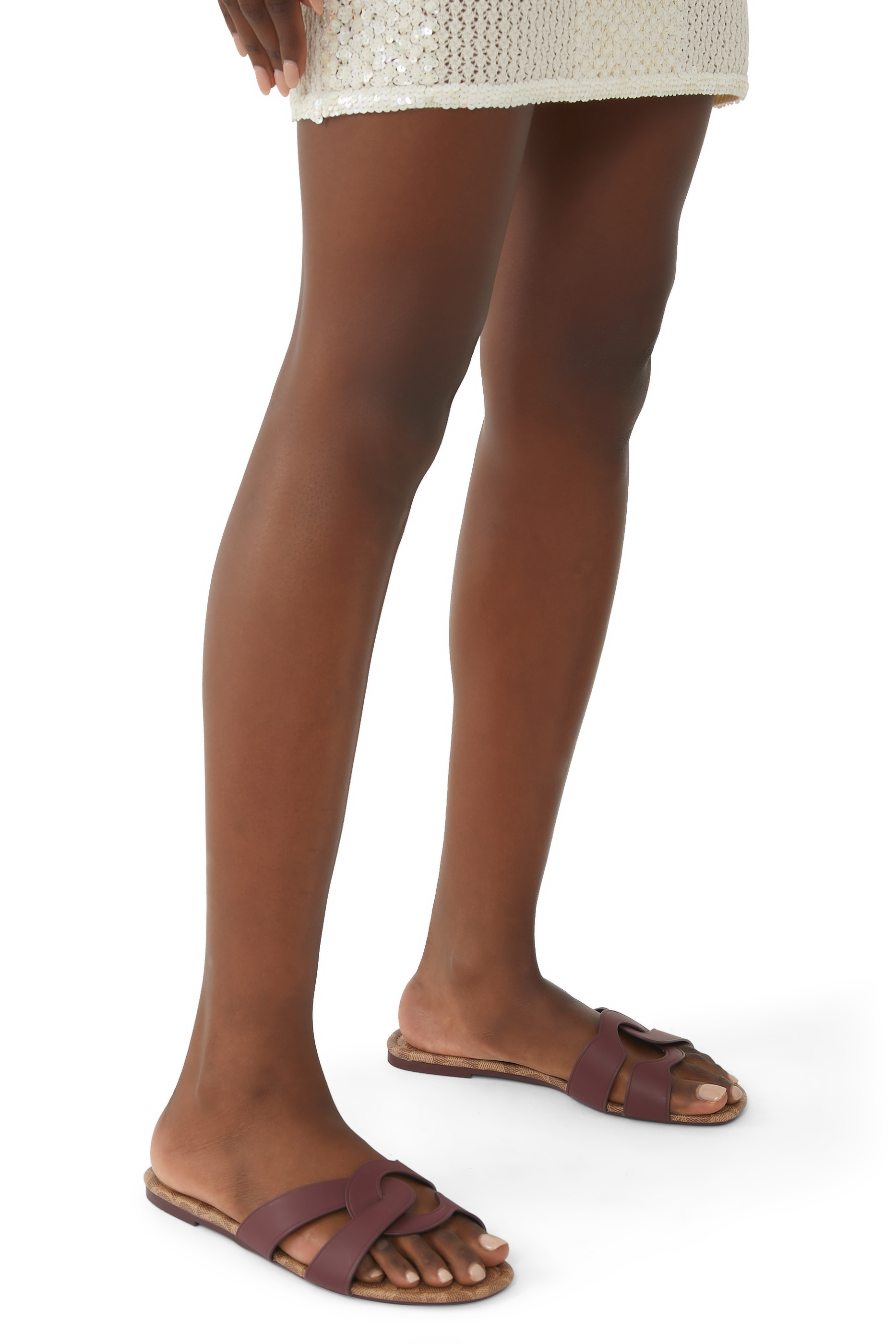 صندل إيسي جلد