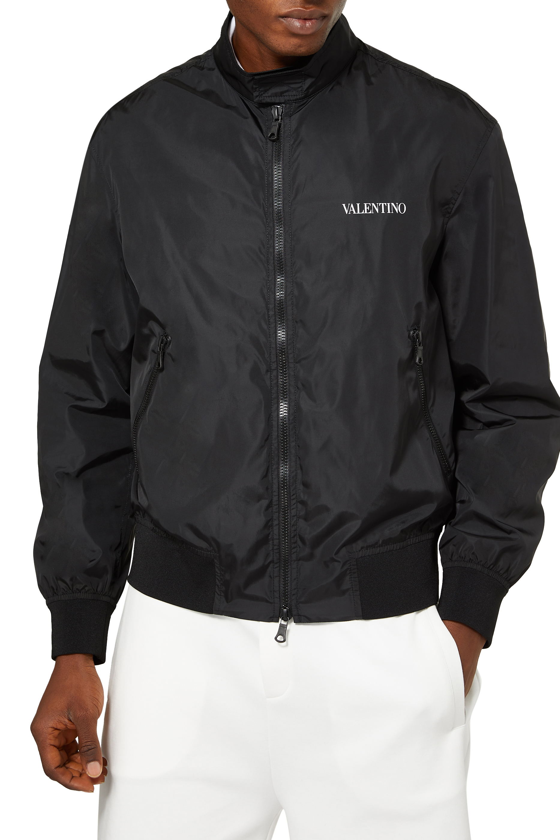 جاكيت بومبر بشعار الماركة