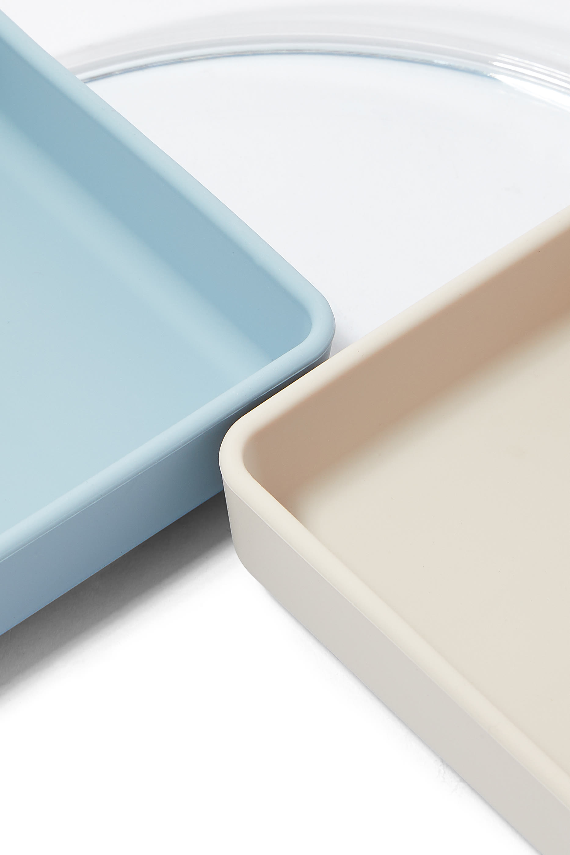 طبق مقسم للأطقال