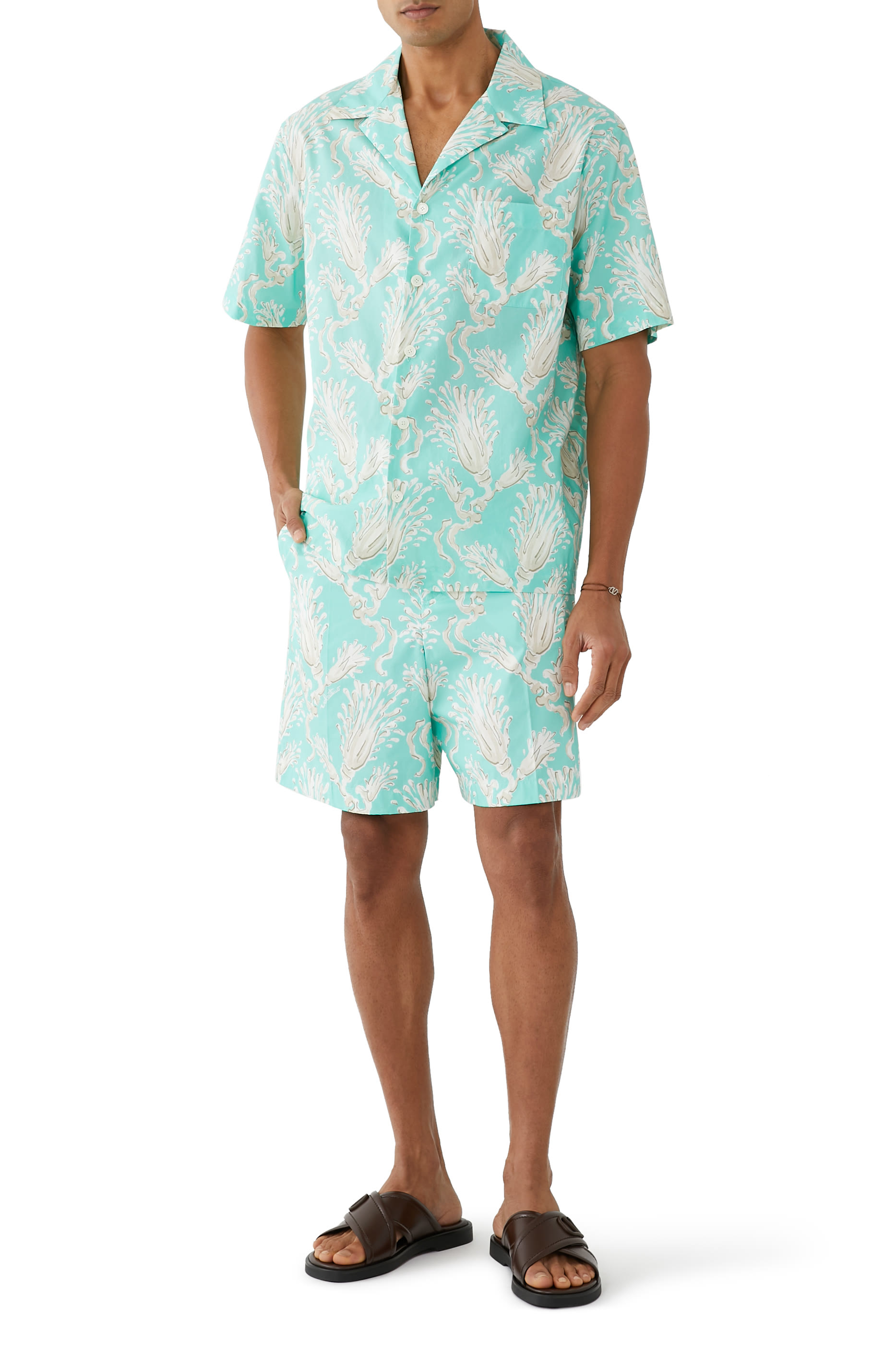 حذاء خفيف بشعار V جلد عجل