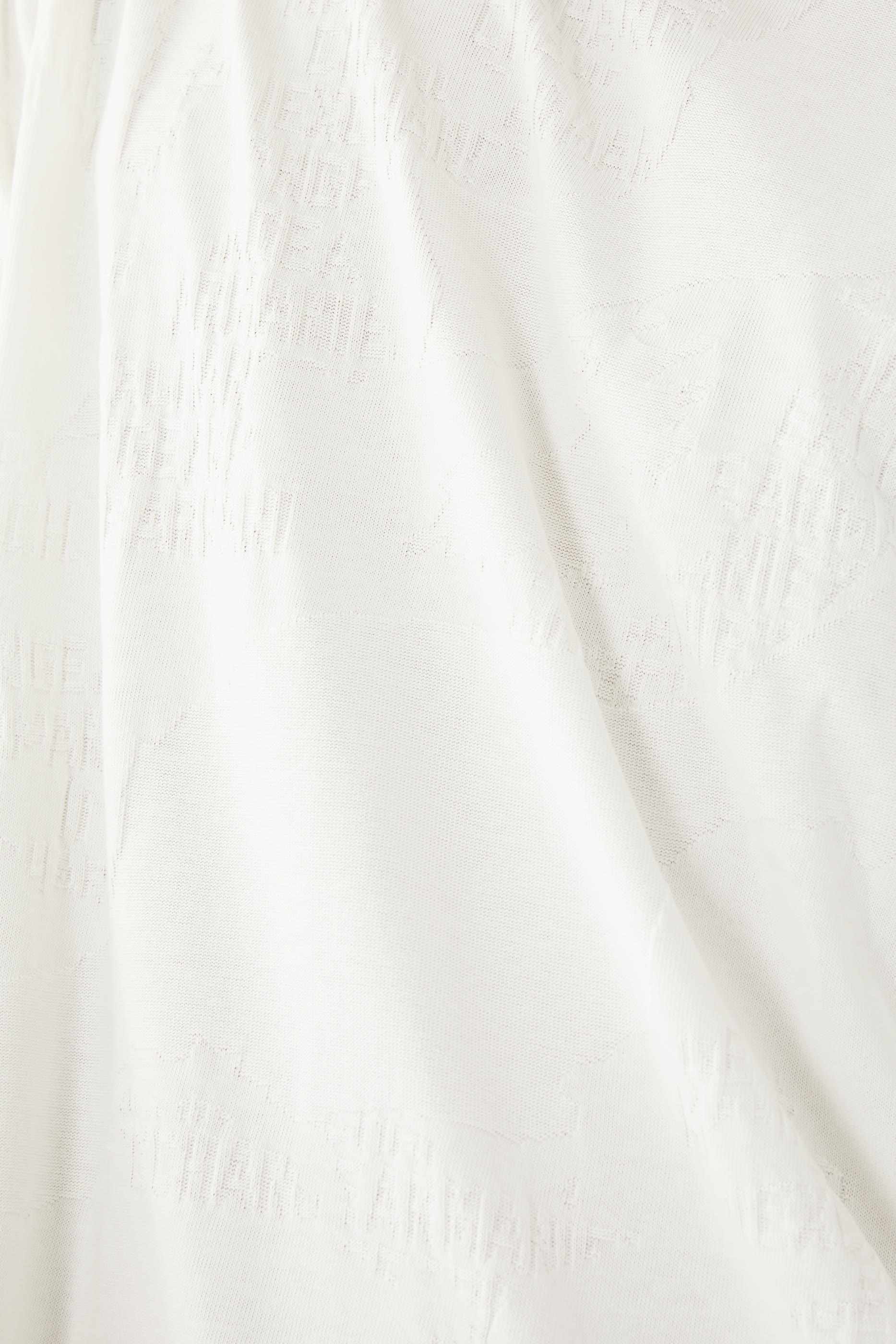 تيشيرت مزين كليا بشعار الماركة قطن جيرسيه