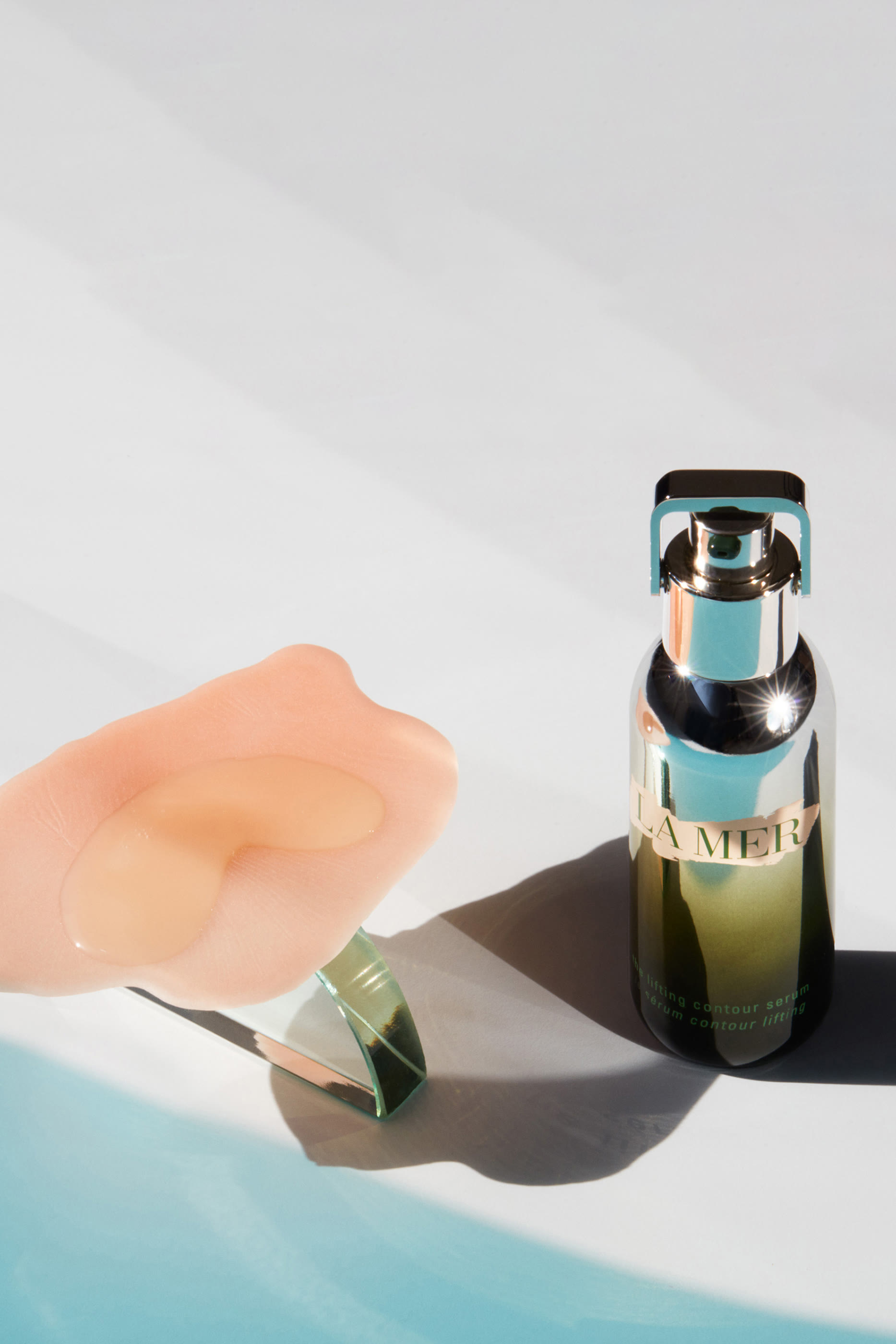 سيروم شد وتحديد البشرة