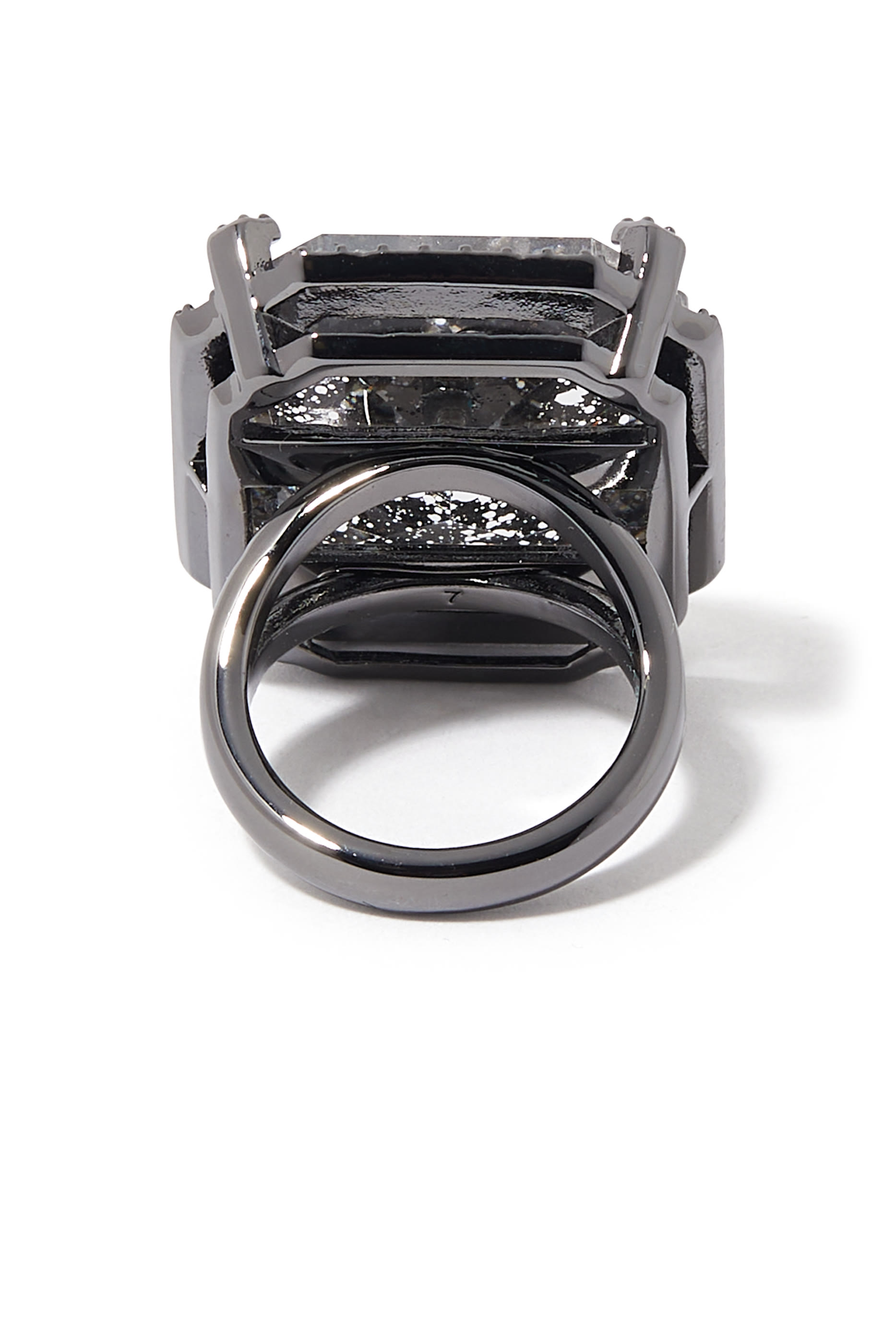 خاتم كوكتيل XL، معدن