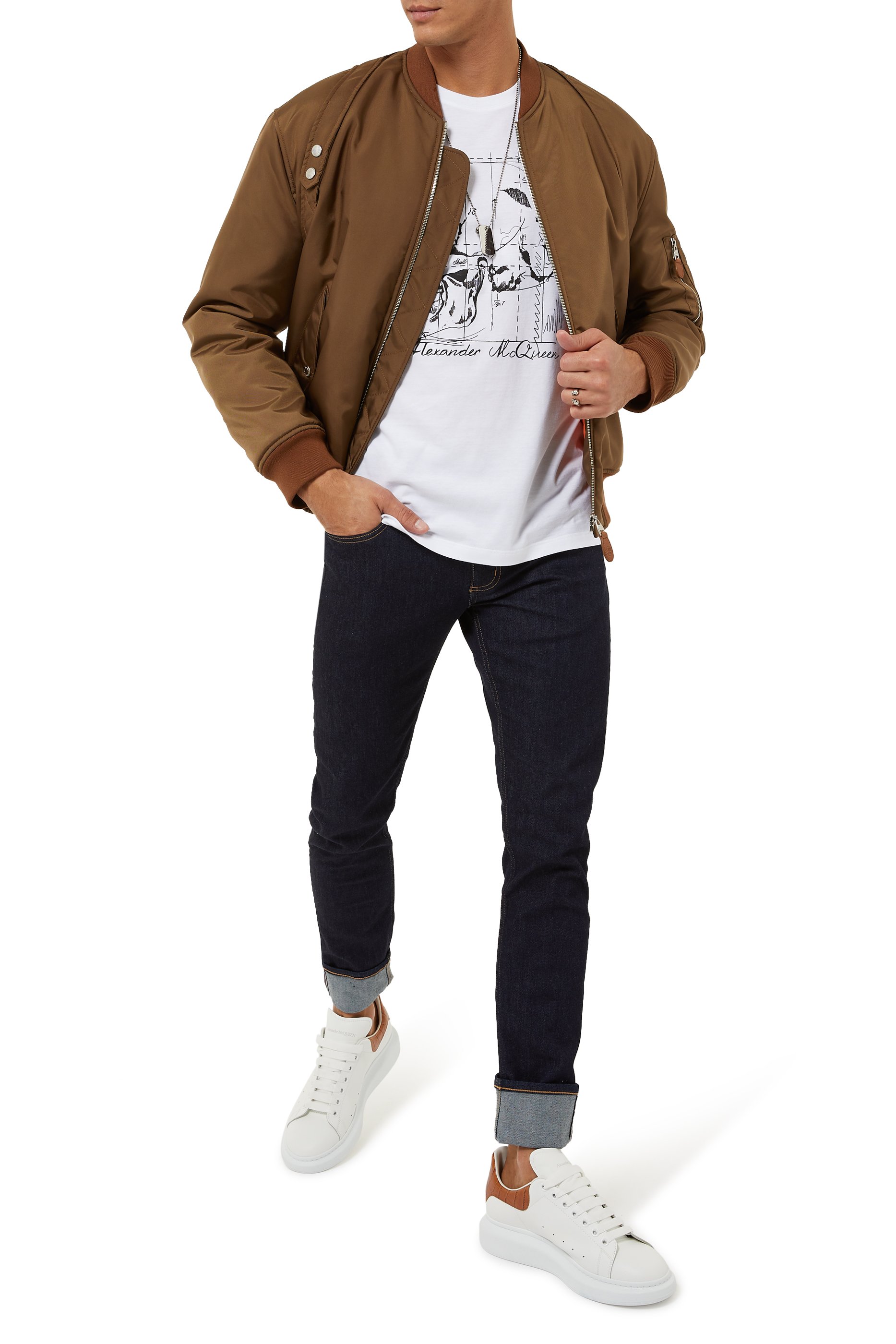 تي شيرت بطبعة مخطط جمجمة