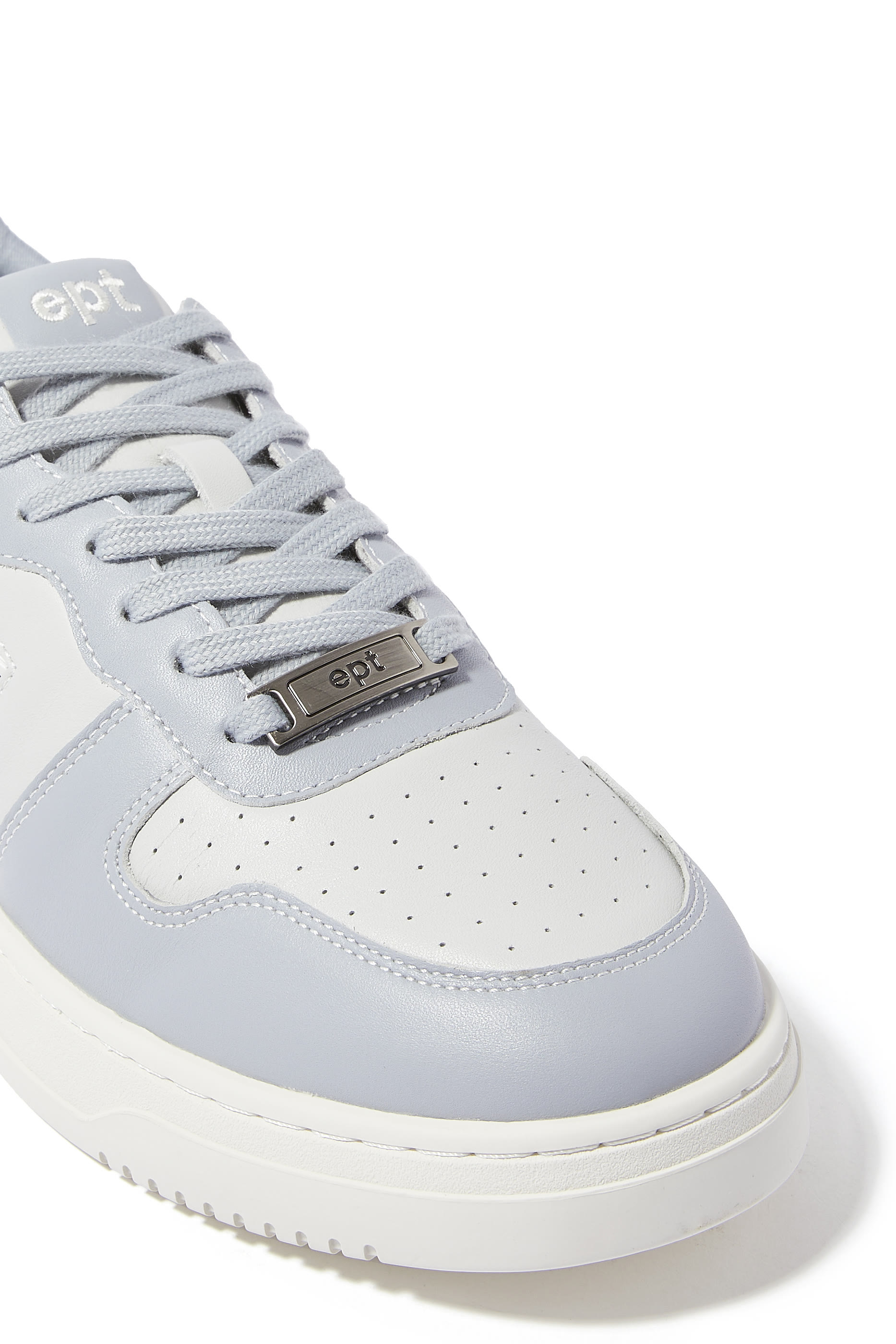 سنيكرز كورت جلد