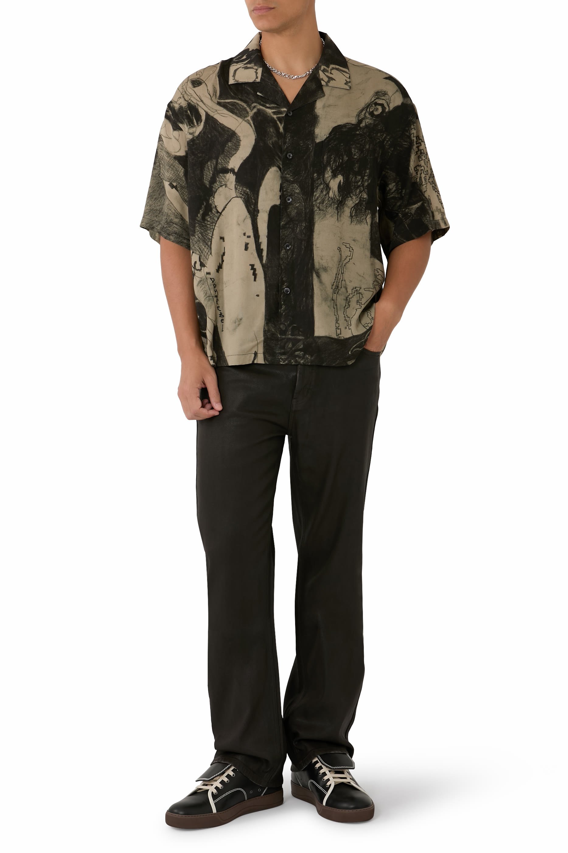 قميص إكستروفرت بياقة مطوية