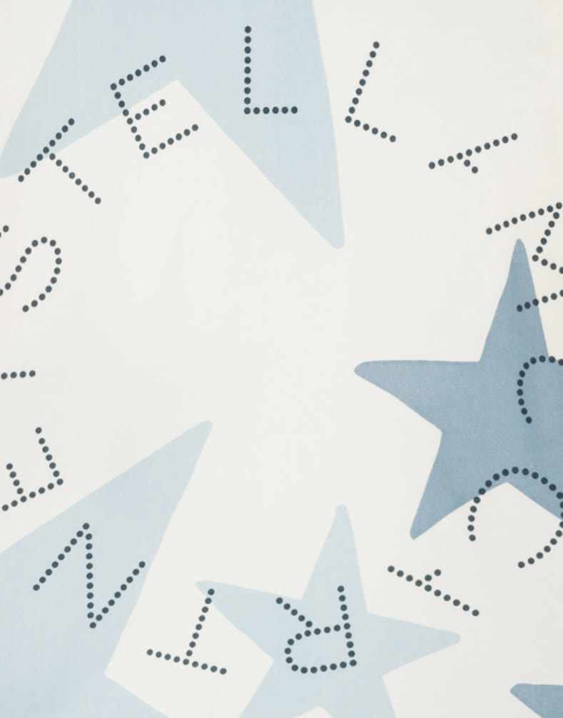 تيشيرت بنقشة نجوم وشعار الماركة