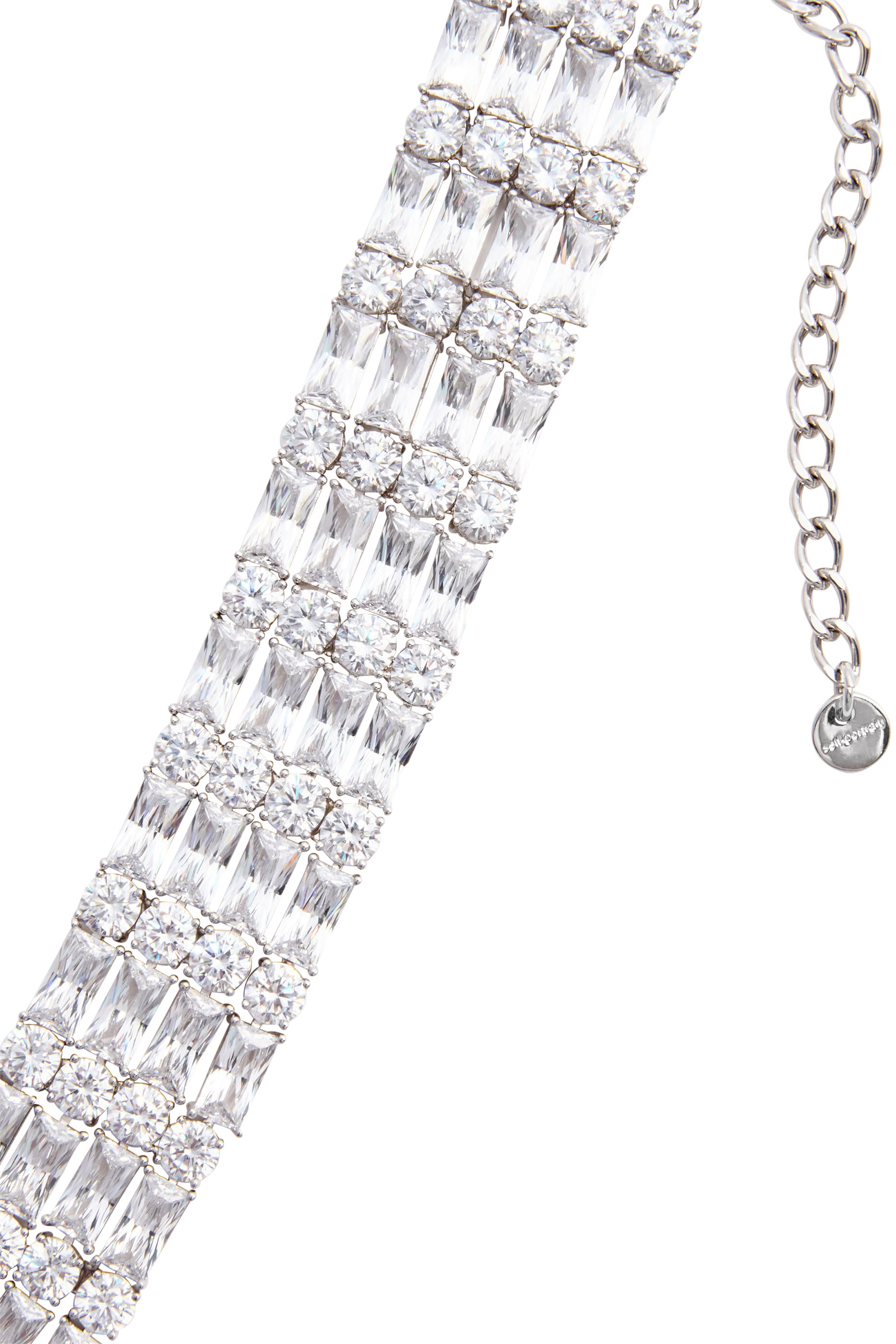 قلادة رقبة بتصميم مرصع بالكريستال وأحجار زركونيا مكعبة نحاس مطلي بلون فضي 