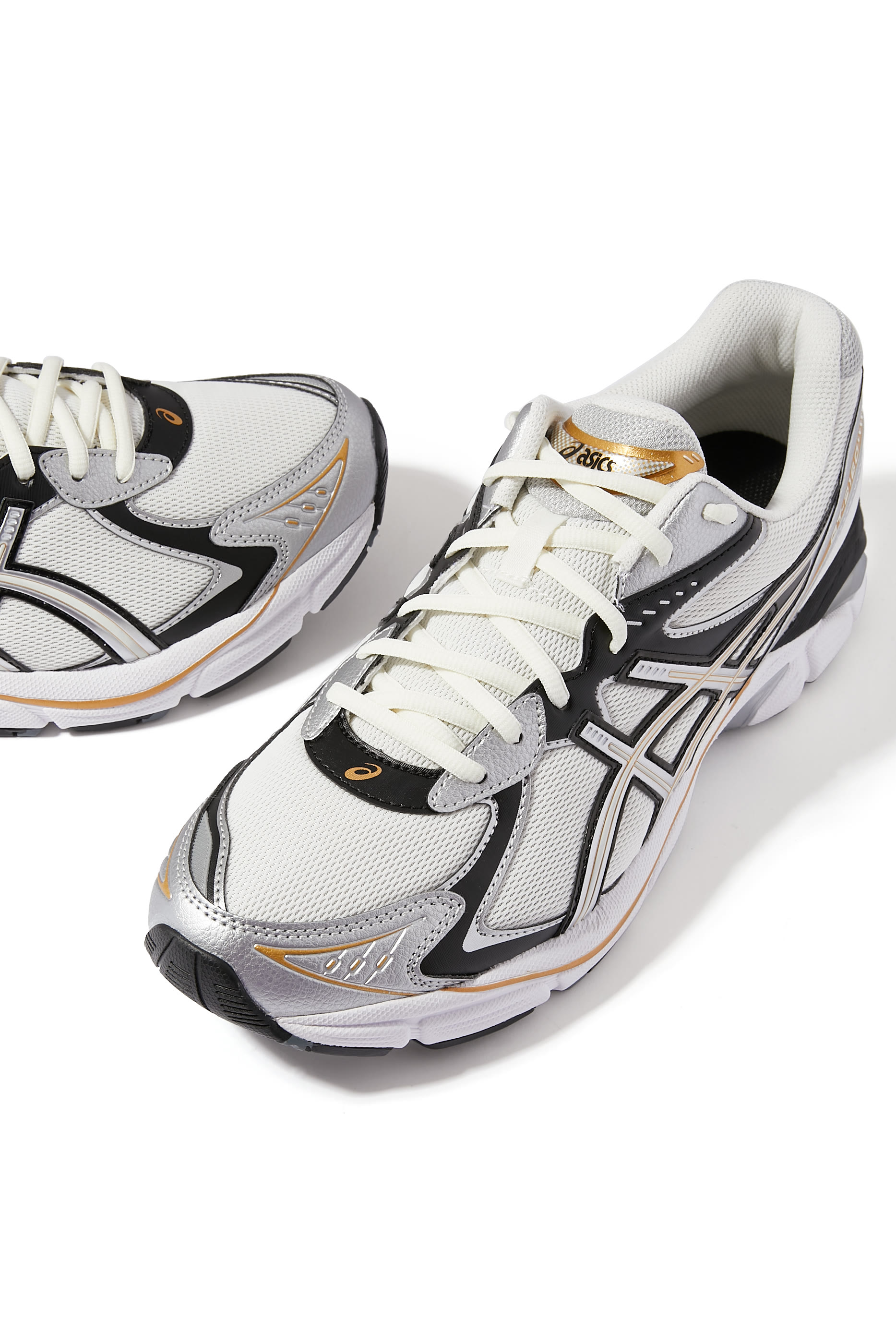 سنيكرز جي تي 2160