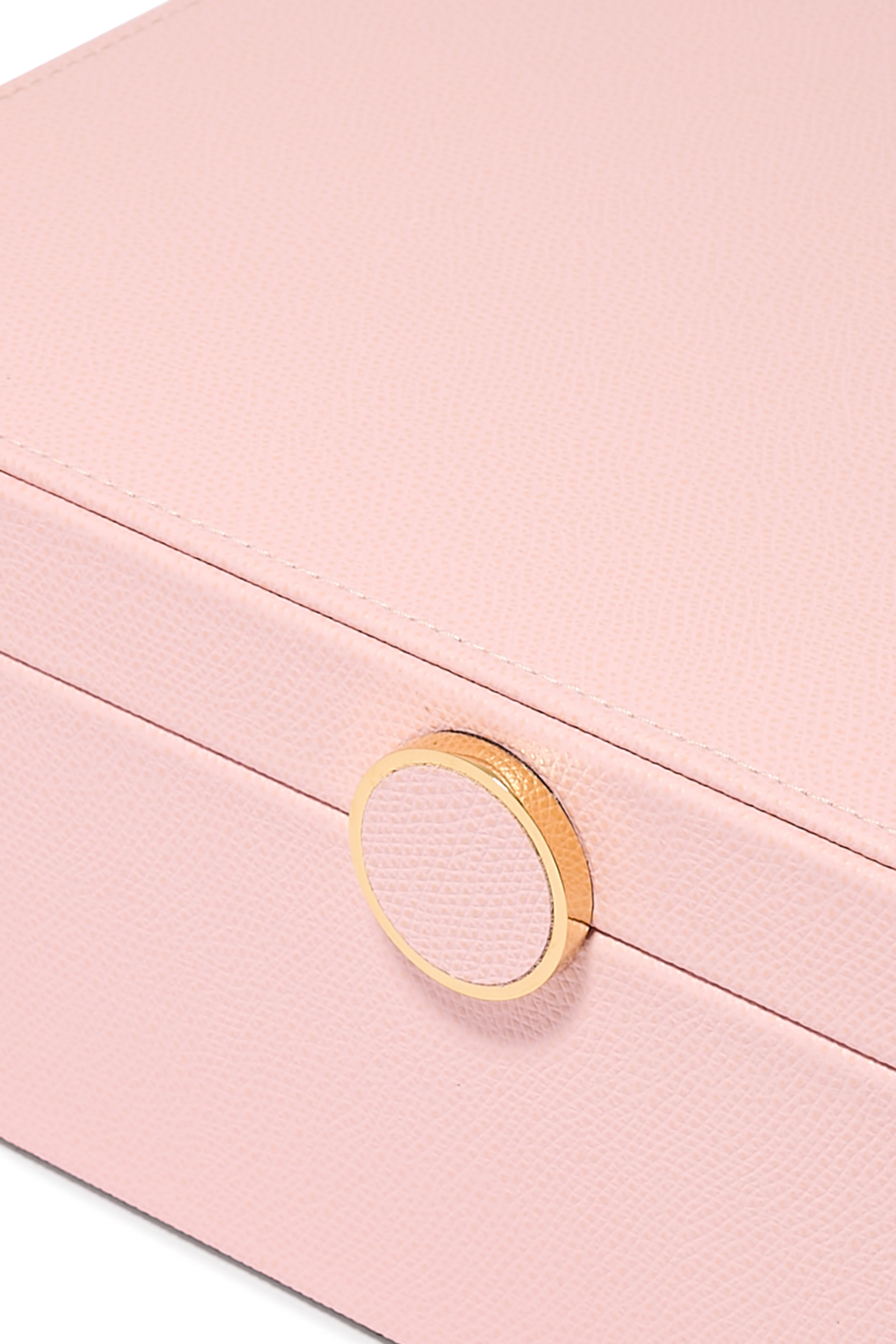 صندوق برستيج متوسط بتصميم مستطيل