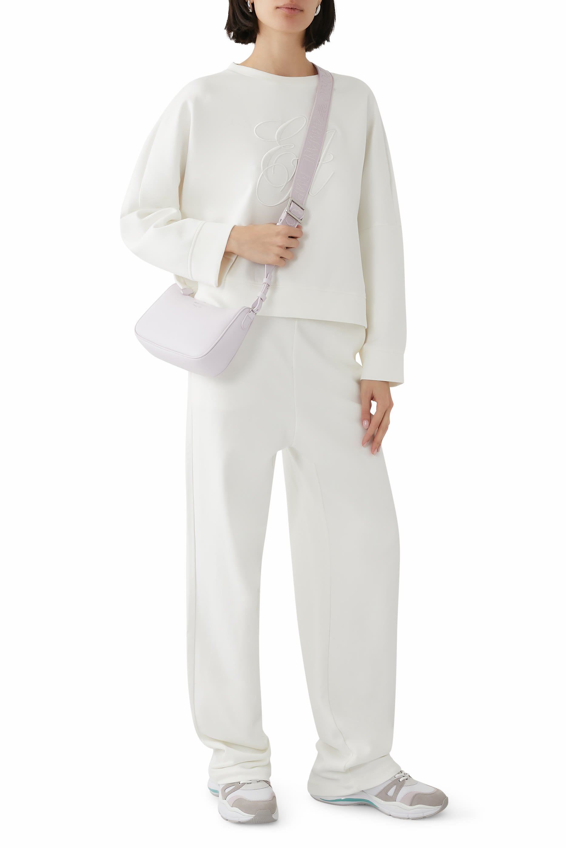 سويت شيرت مطرز بشعار الماركة جيرسيه