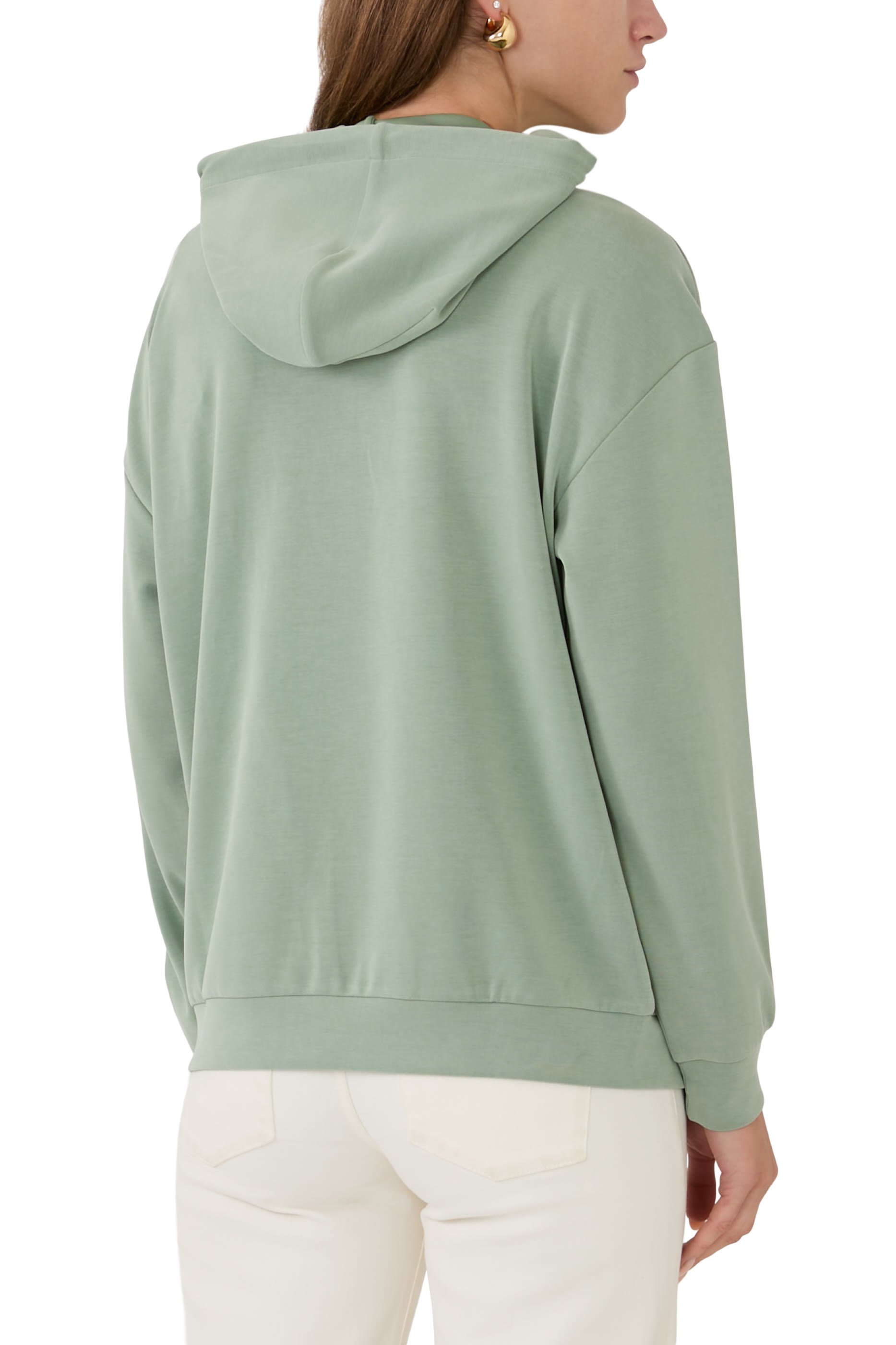 سويت شيرت بشعار الماركة