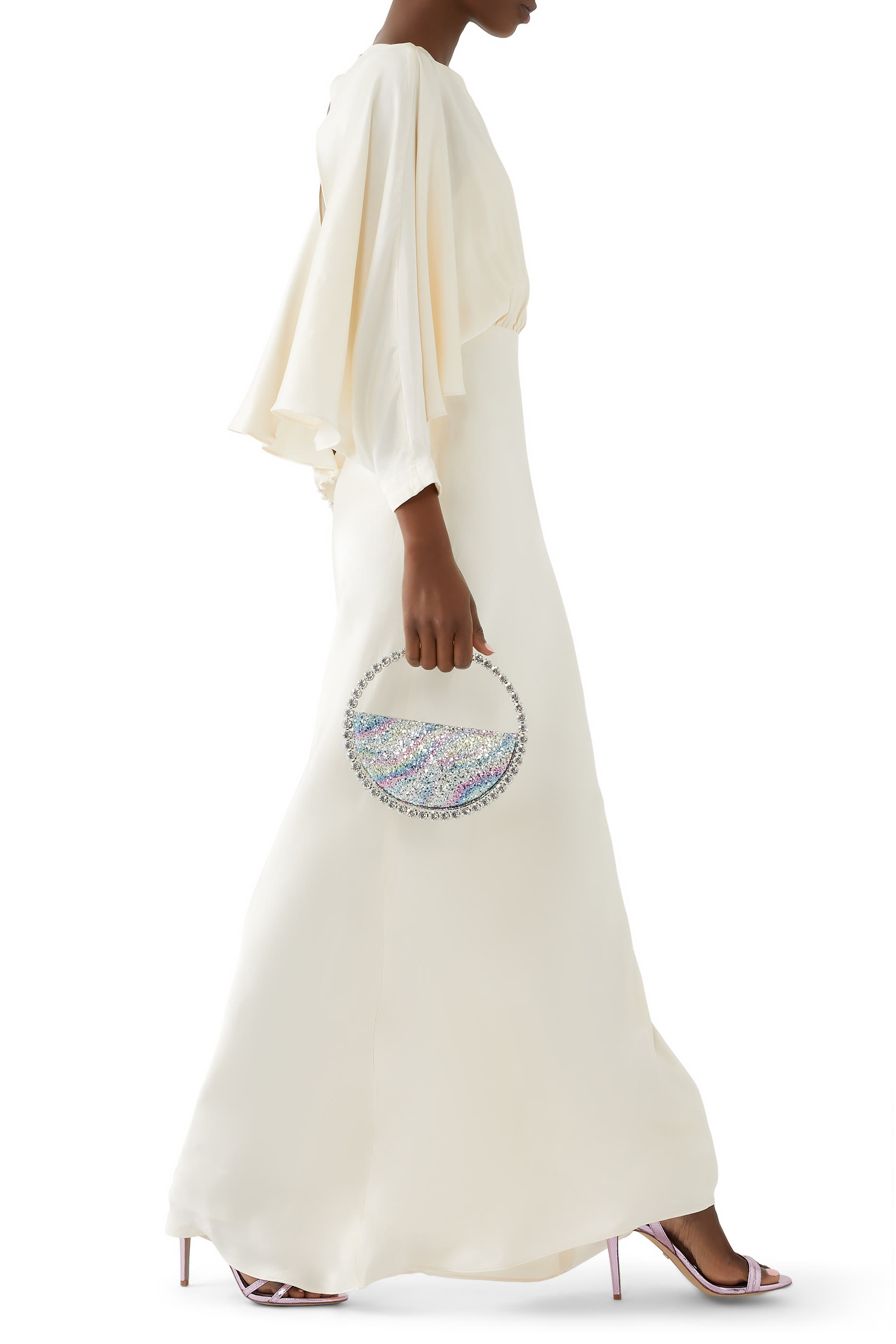 فستان لا لون طويل بأكمام مقوسة وظهر مفتوح