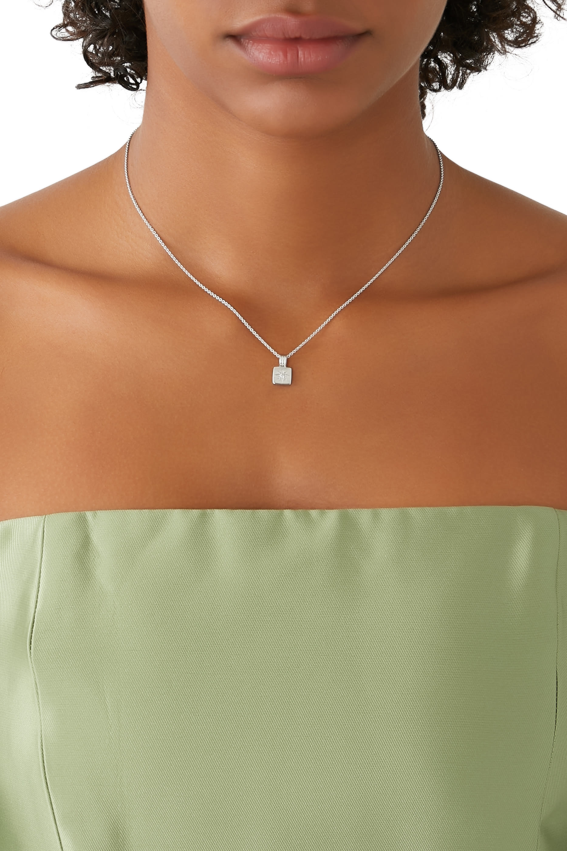 قلادة ستار بريدج بدلاية قابلة للنقش، فضة استرلينية مطلية بالروديوم