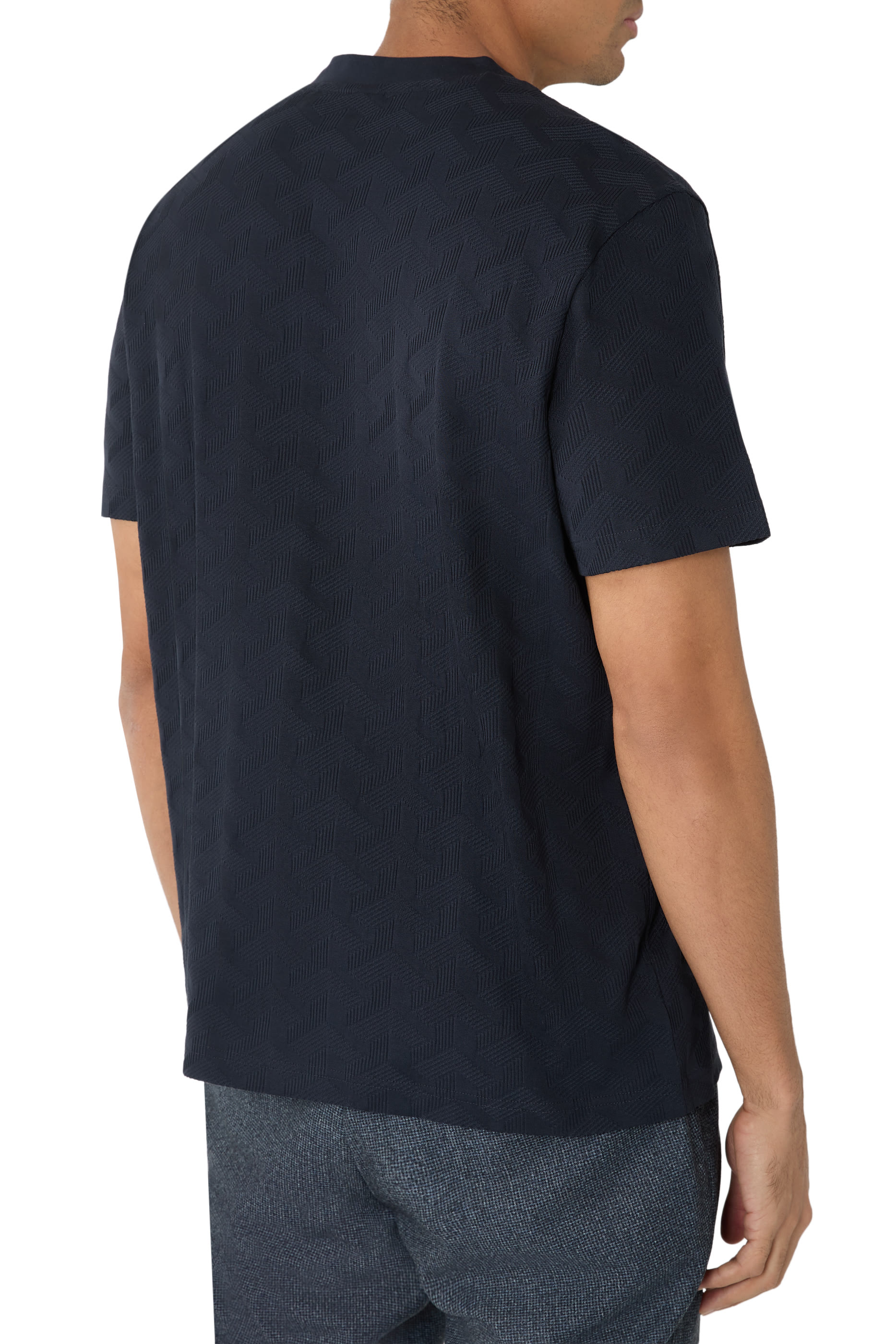 تيشيرت بنقشة جاكار عاكسة