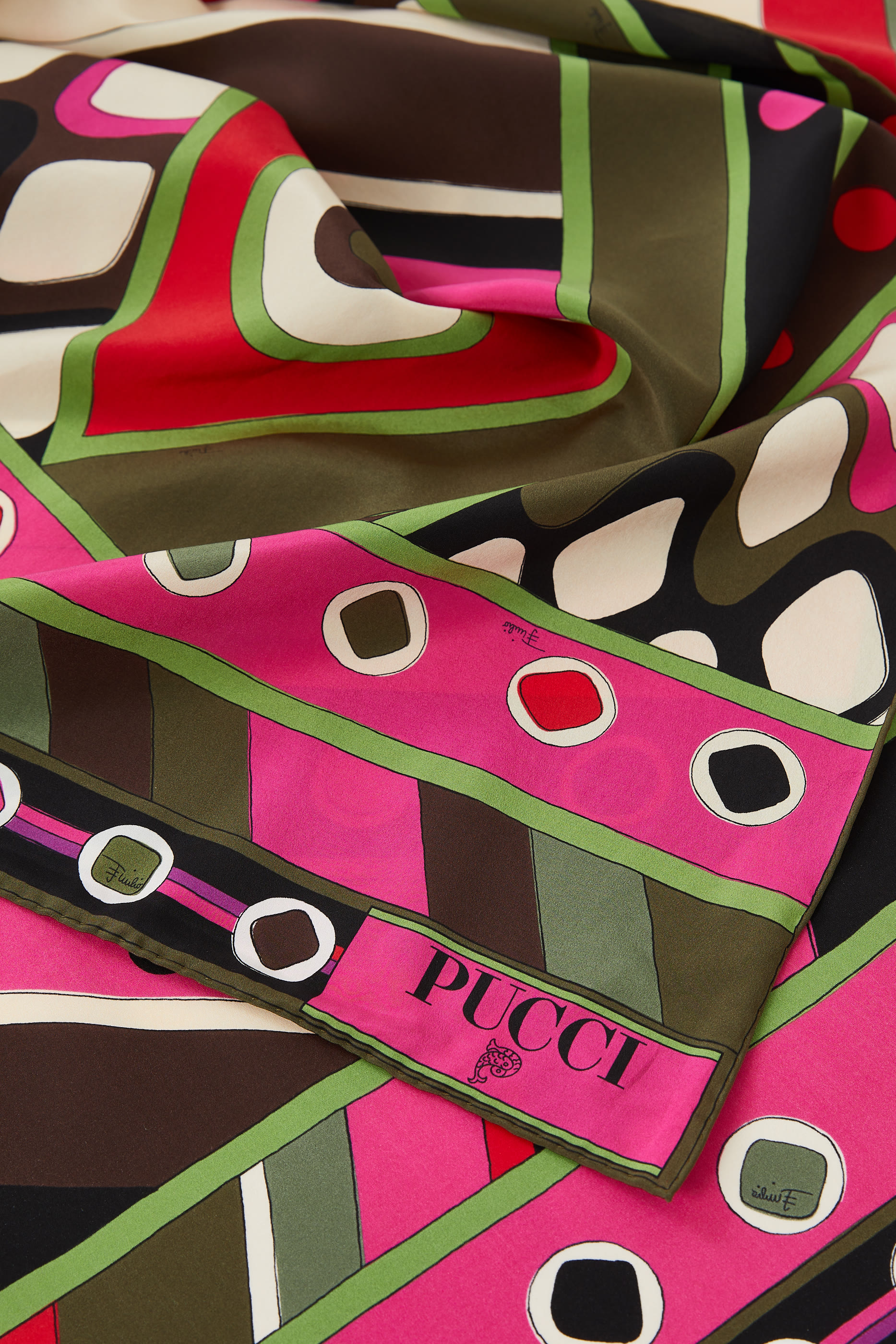 حجاب بنقشة فيفارا حرير تويل