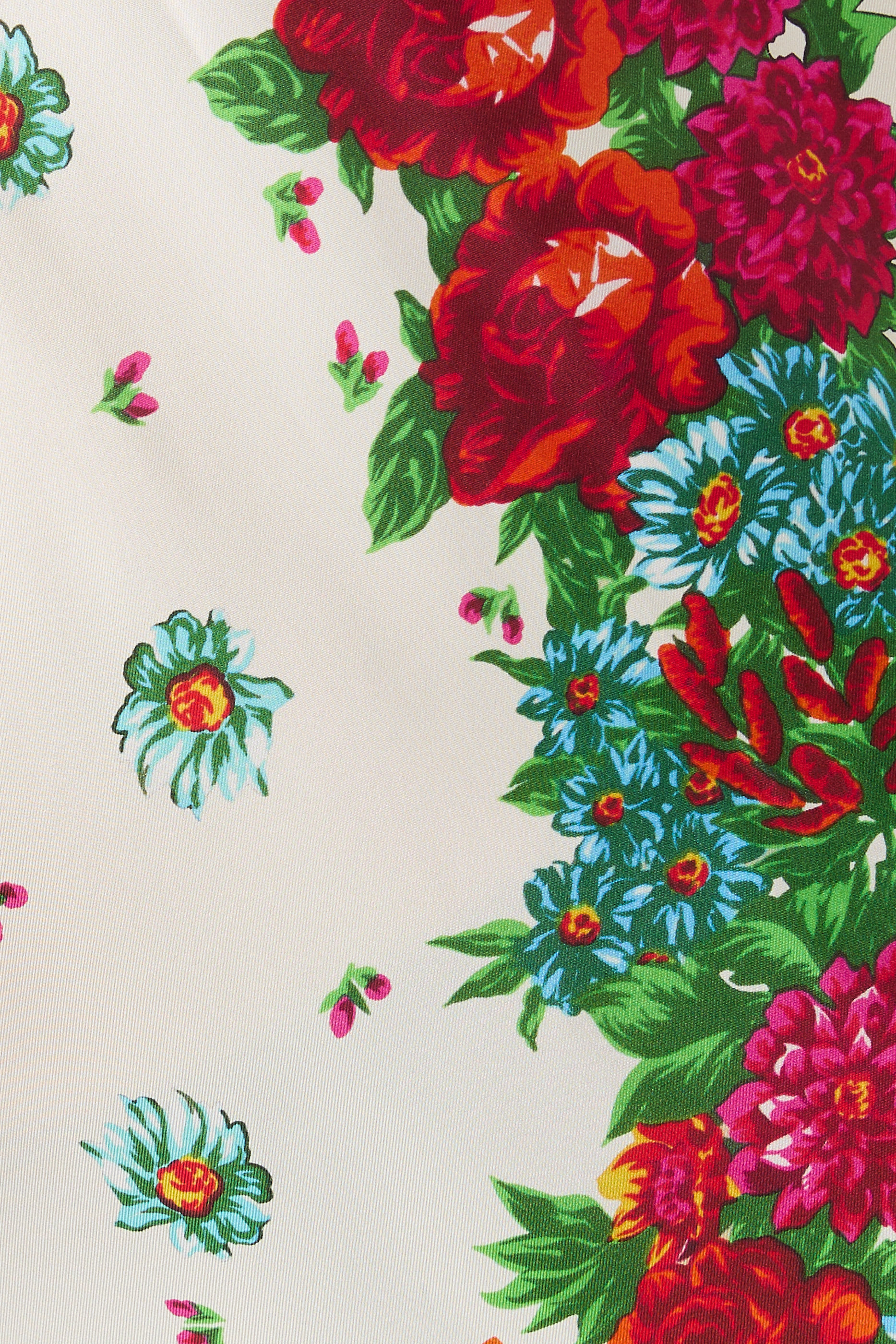 فستان قصير بطبعات