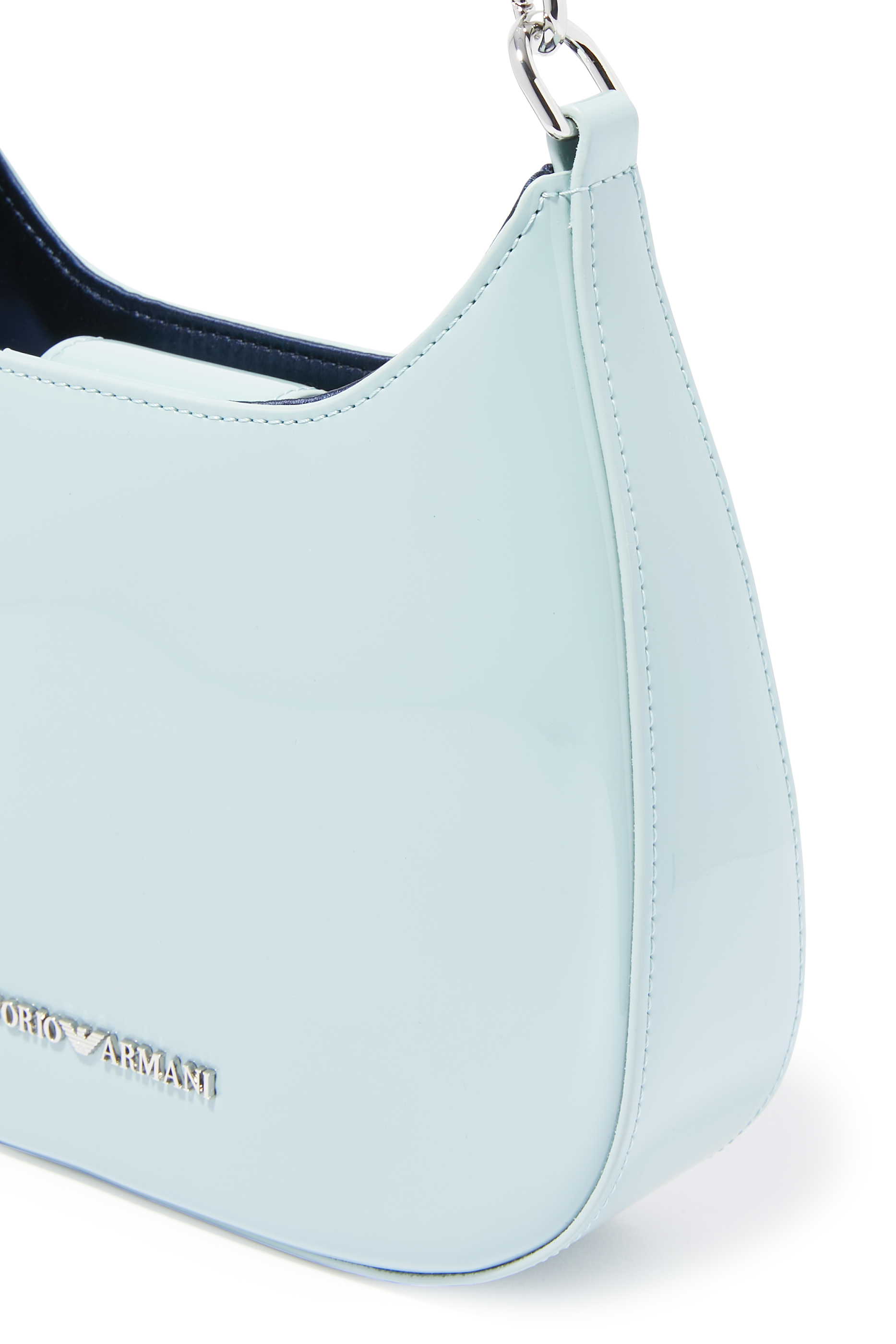 حقيبة كتف صغيرة لامعة