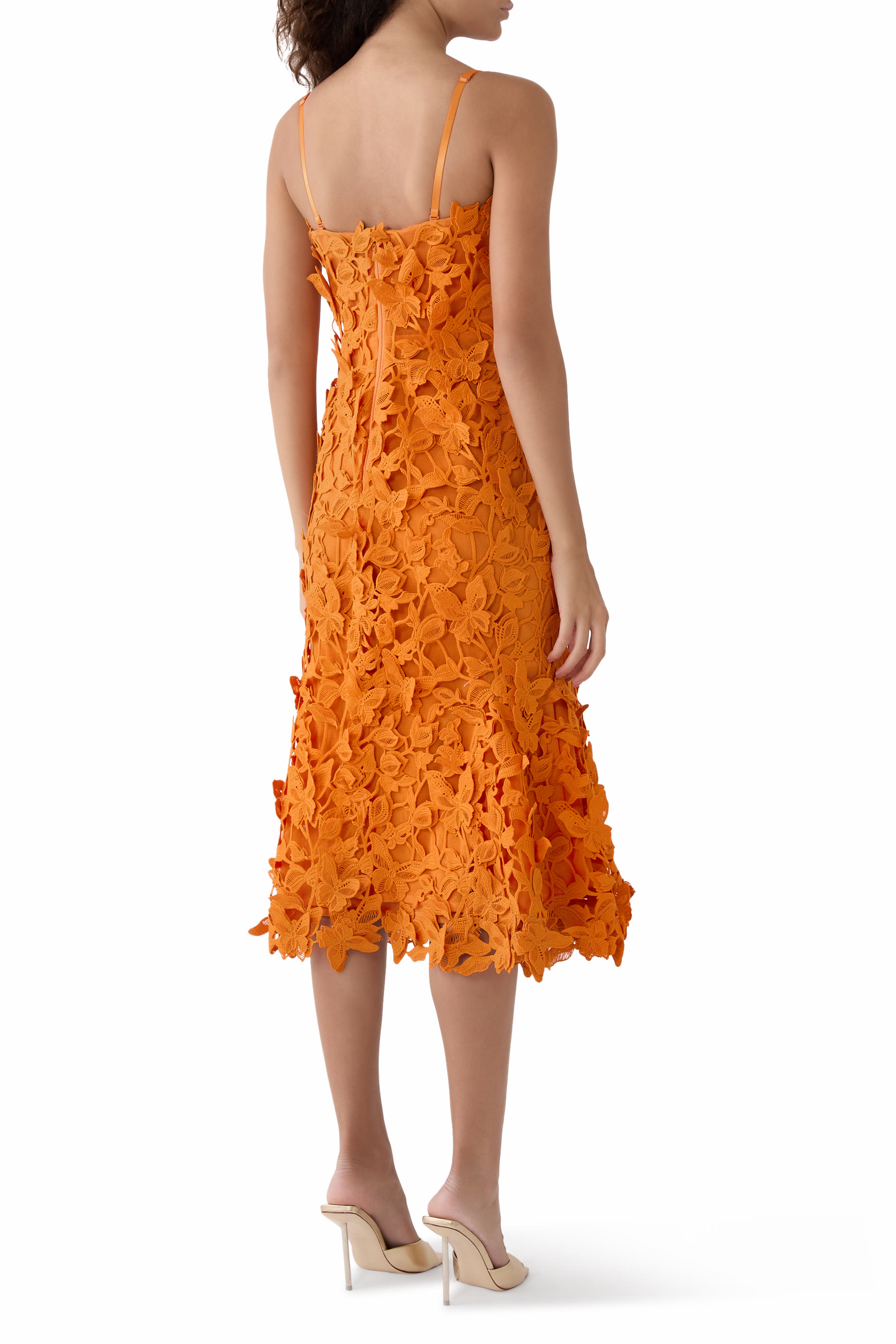 فستان فلوريلا متوسط الطول بزهور بارزة الملمس