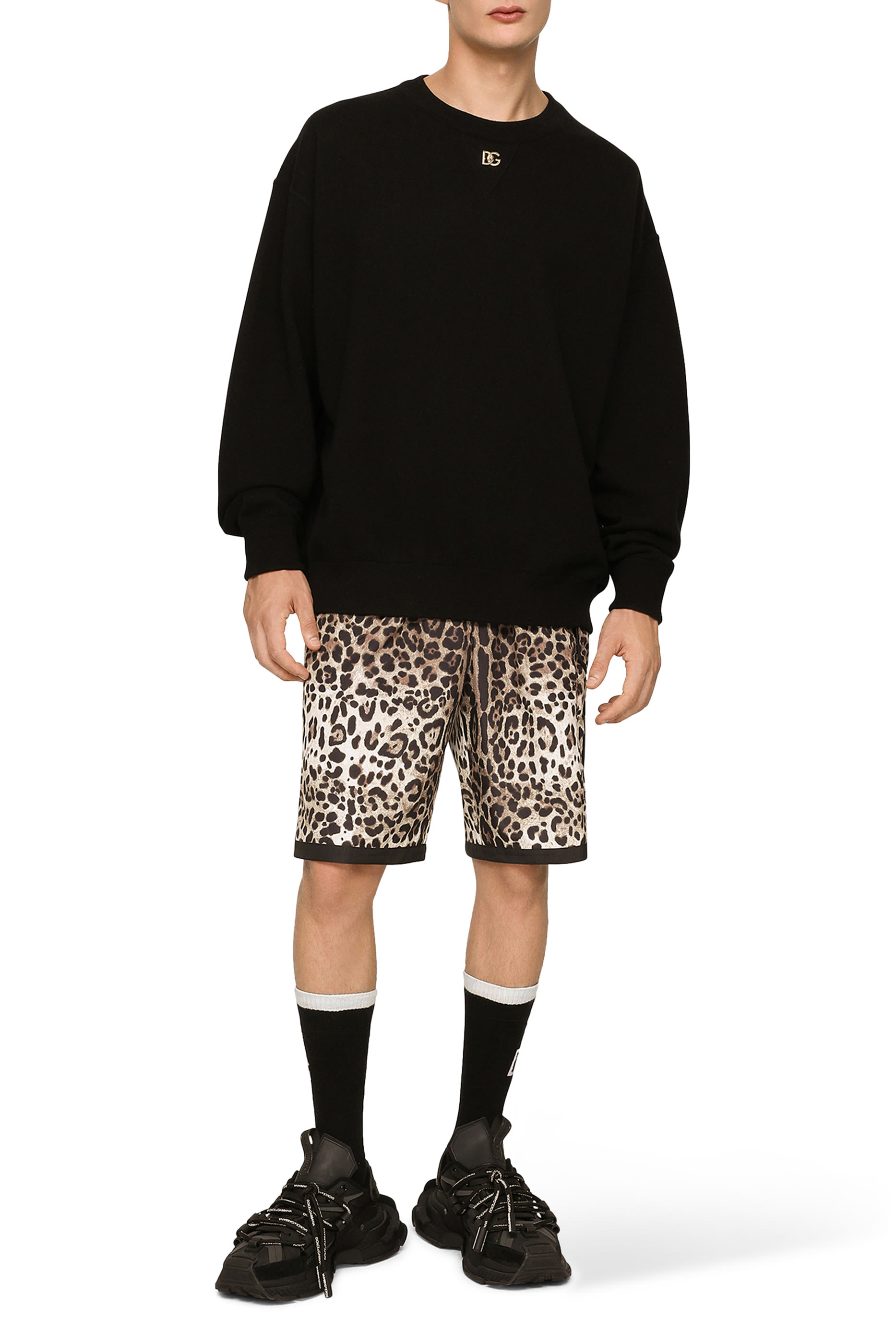 كنزة لوسو بشعار حرفي الماركة بياقة دائرية كشمير