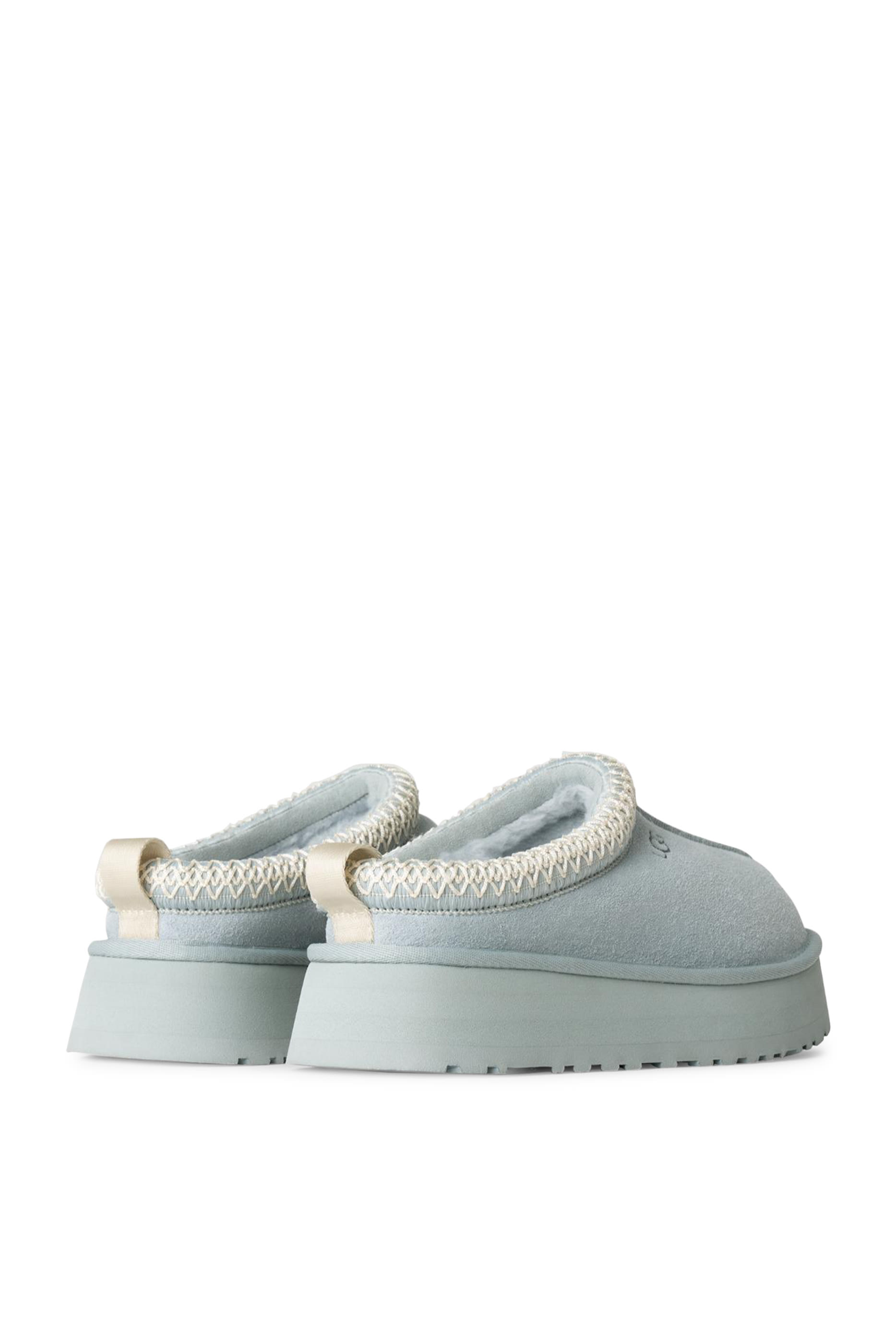 حذاء مفتوح تاز