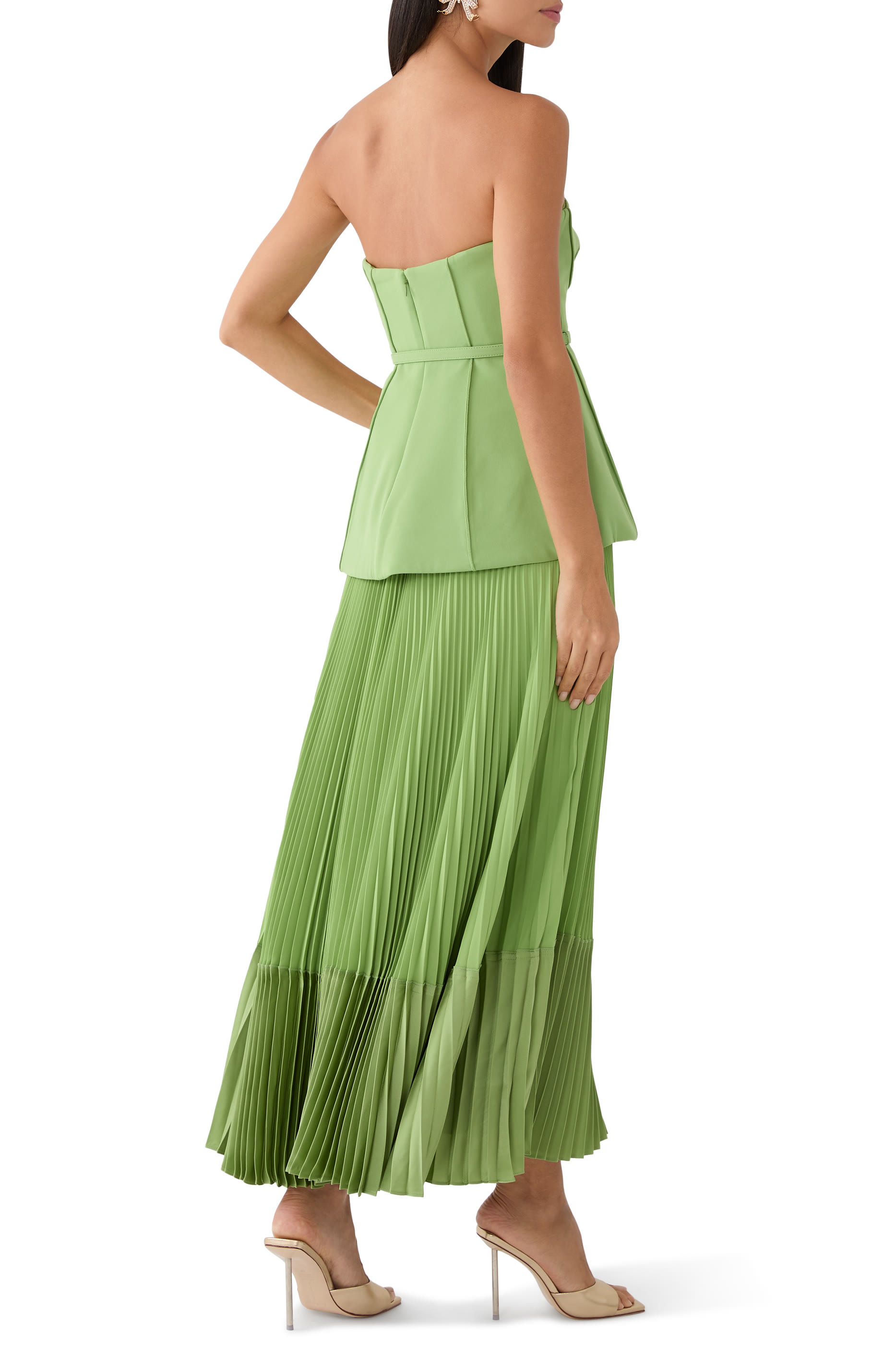 فستان بريسكا متوسط الطول بحزام وصدرية