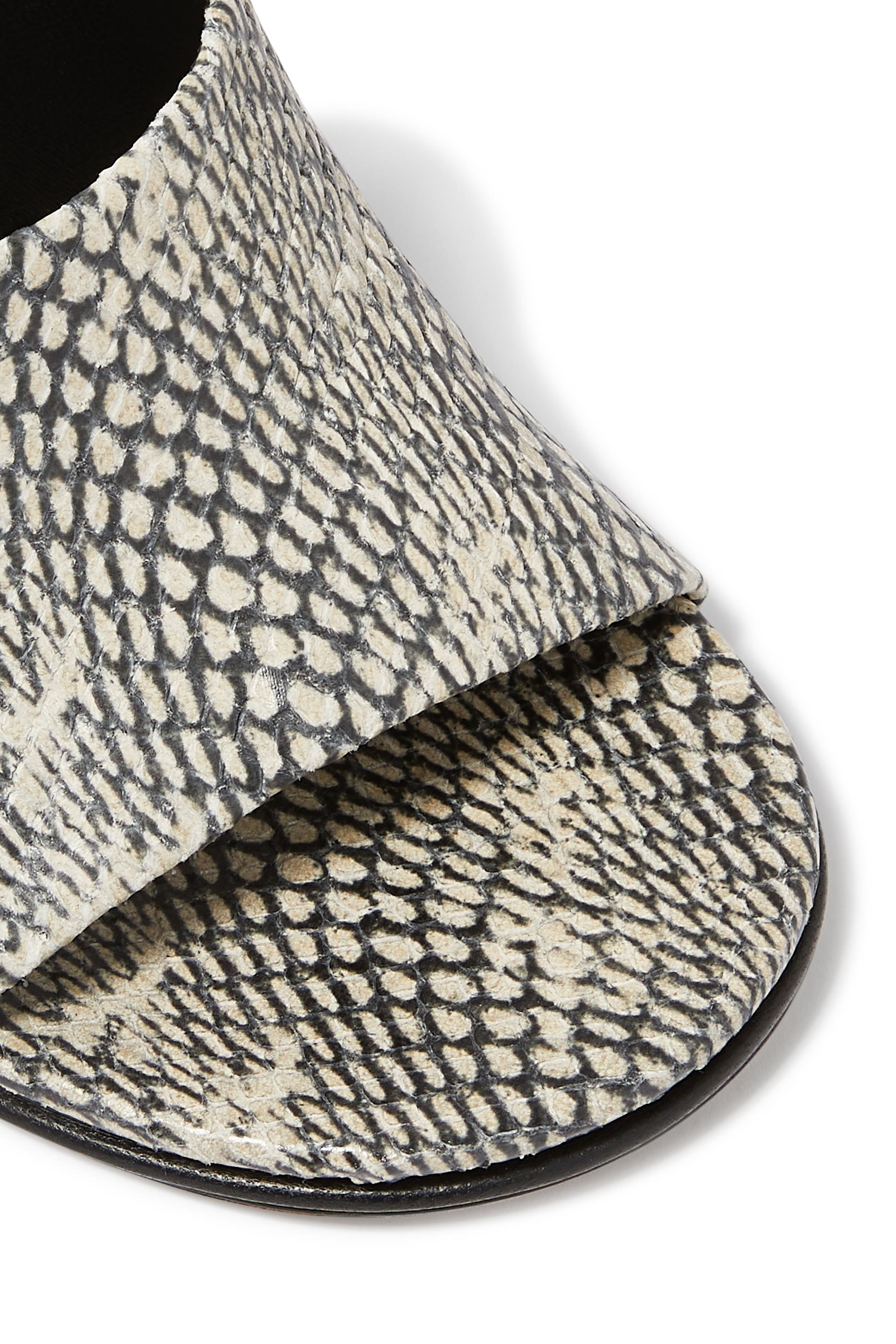 حذاء مفتوح من الخلف 100 ذا دابل