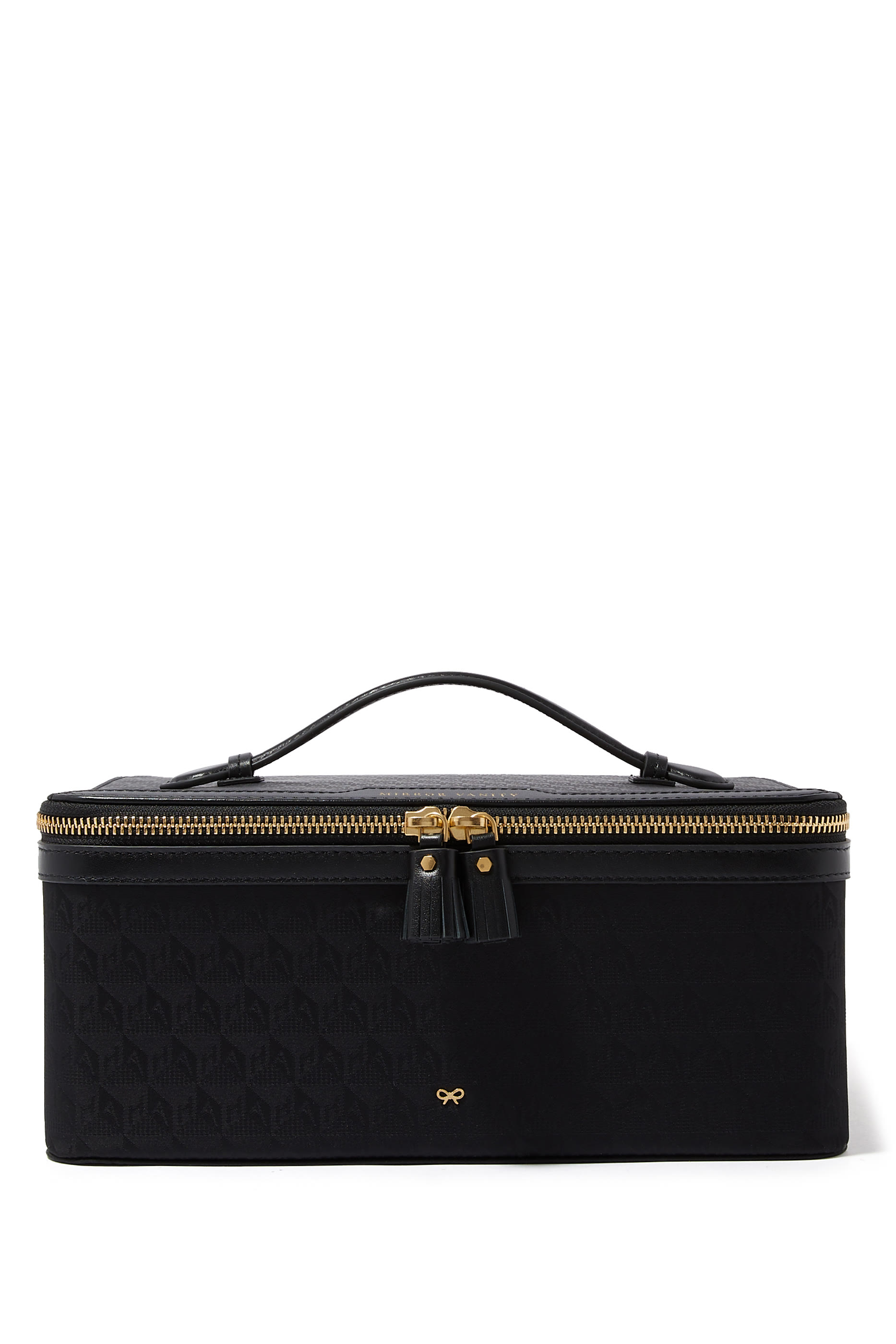 حقيبة مستحضرات تجميل بمرآة وشعار الماركة