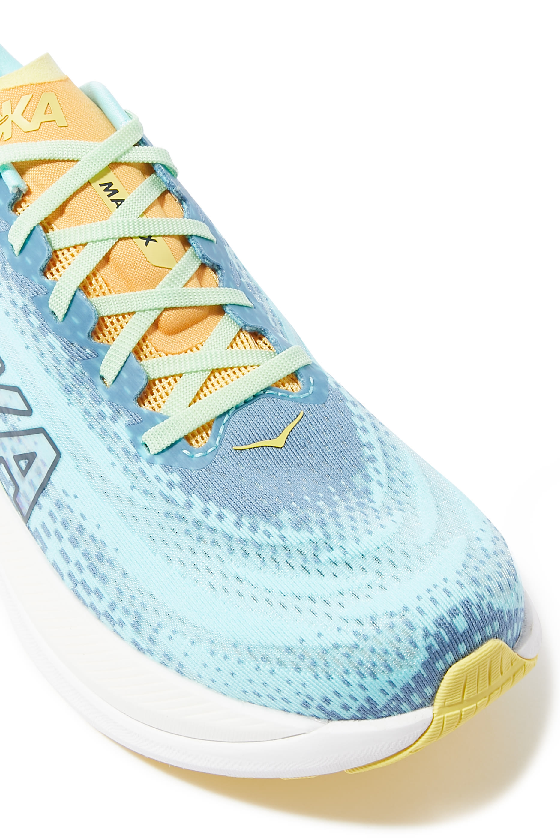 سنيكرز مارتش اكس