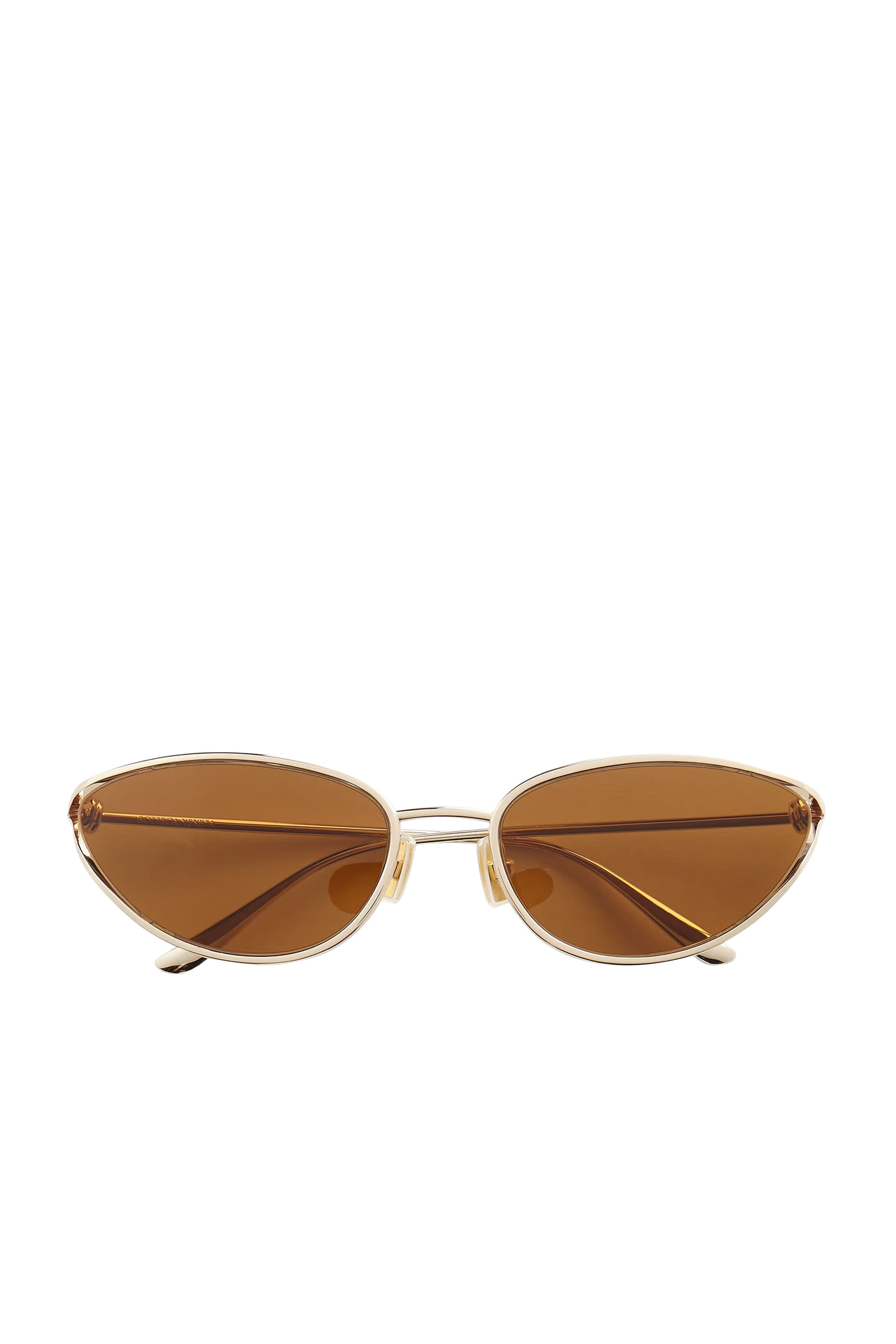 نظارة شمسية بإطار عين القطة بعقدة