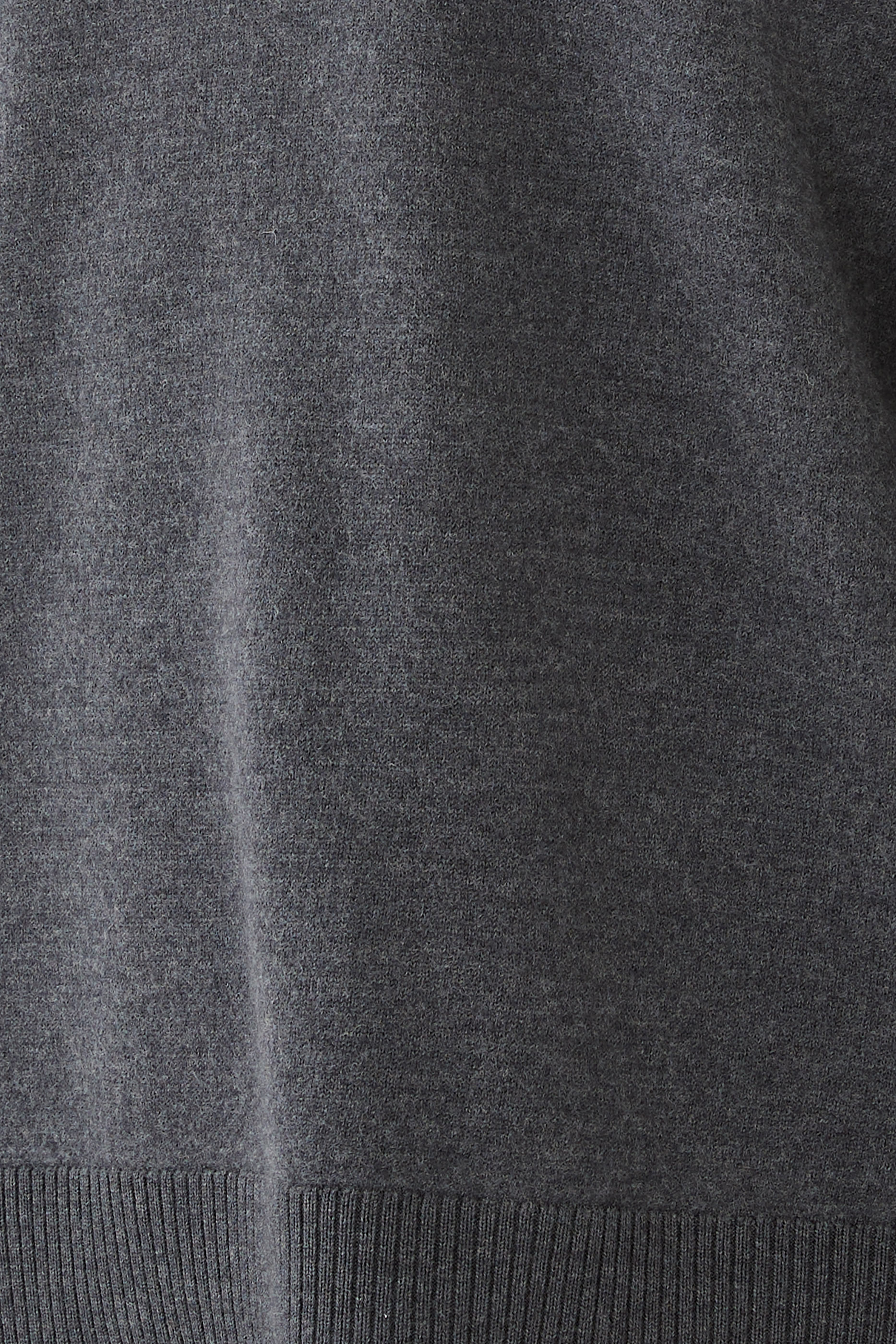 كنزة بولو صوف معالج بالغليان