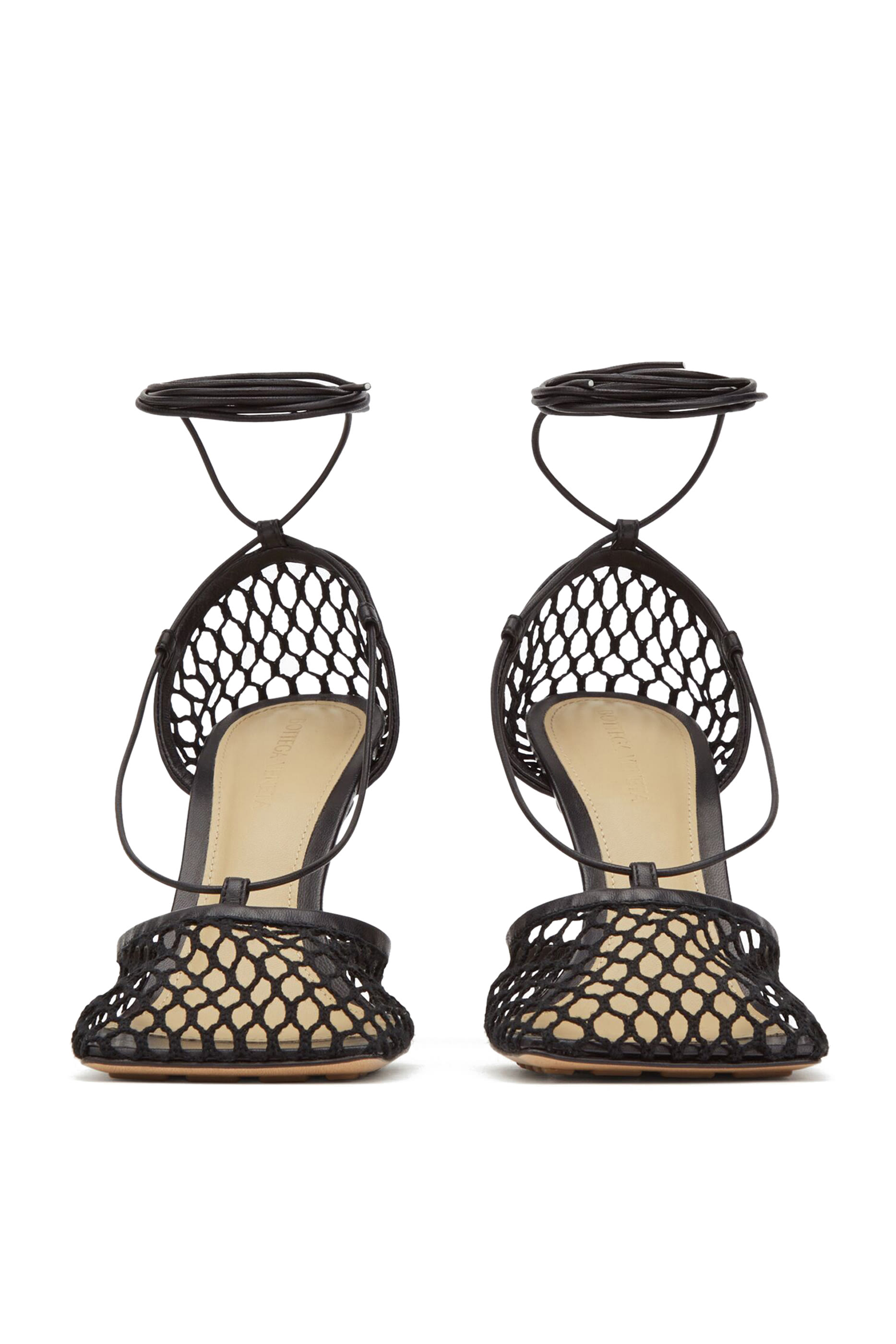 حذاء كلاسيكي بقماش شبكي مطاطي