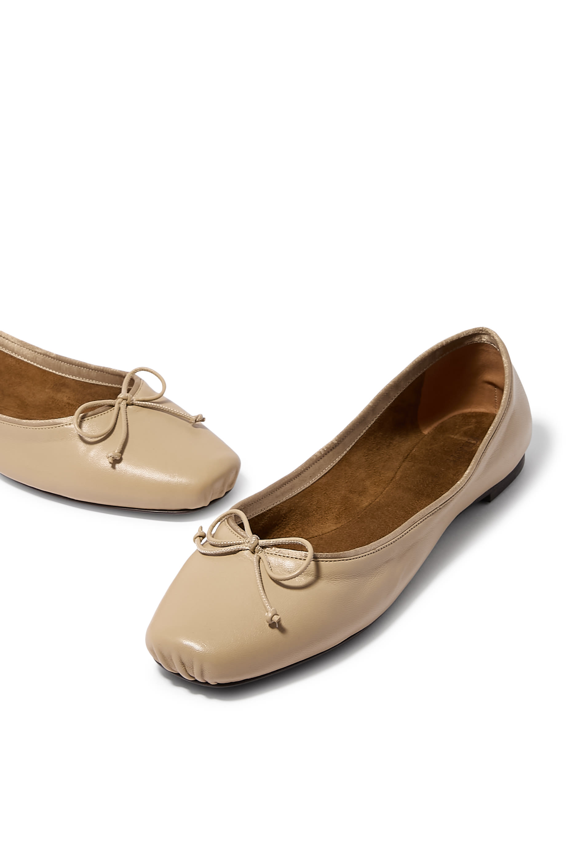 حذاء بالرينا شارلوت بكعب مسطح