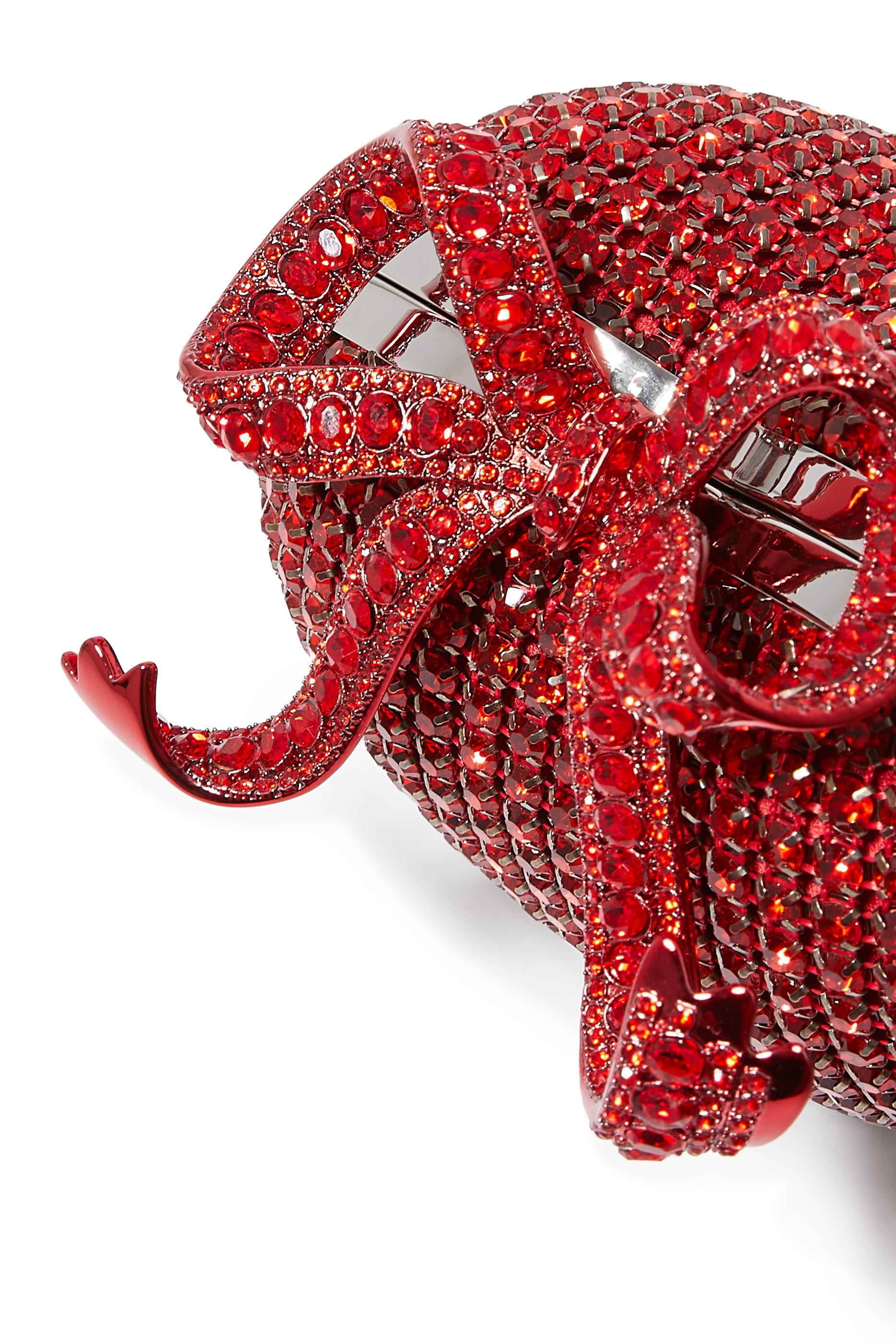 كلاتش بتصميم قلب مرصع بالكريستال