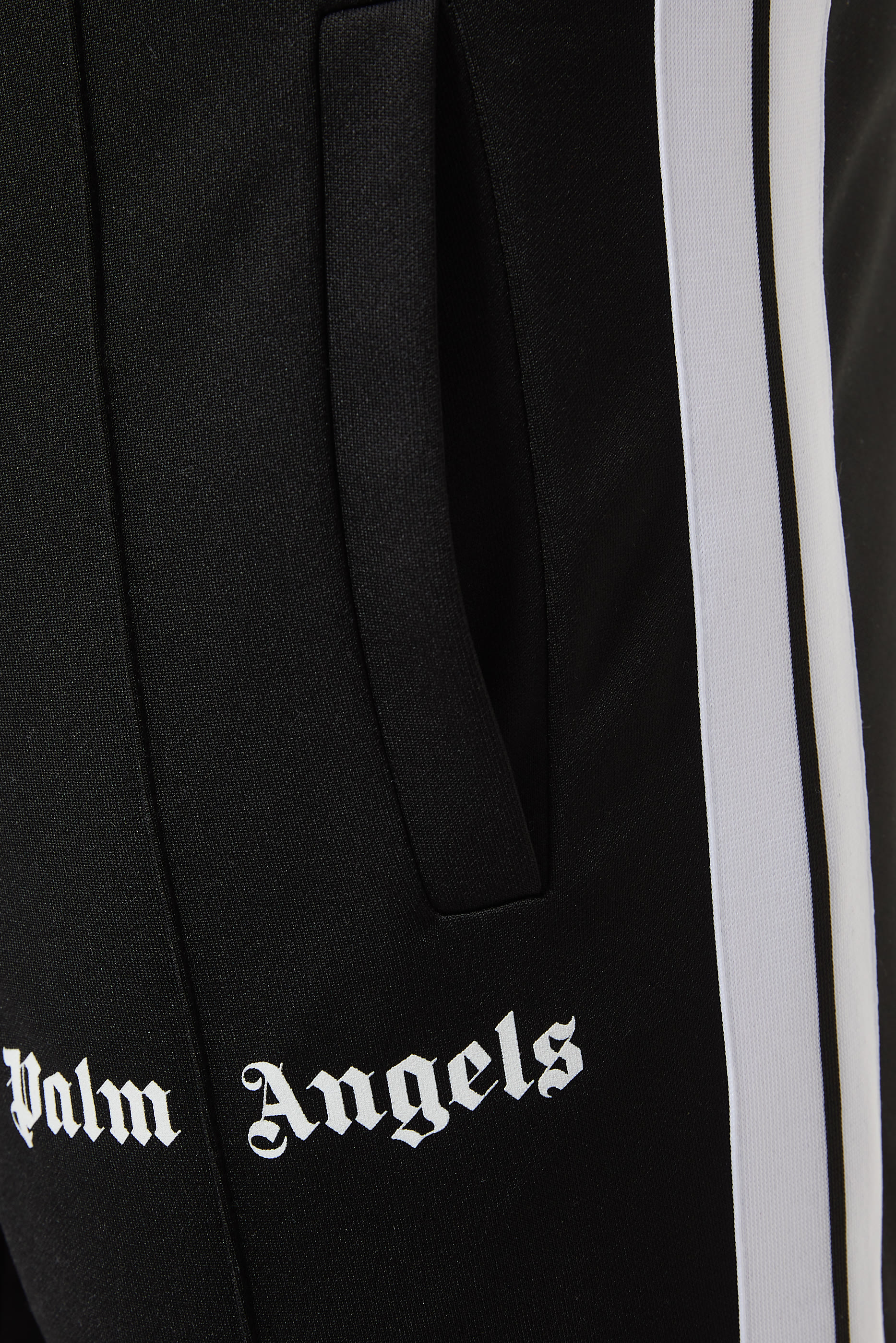 بنطال رياضي كلاسيكي