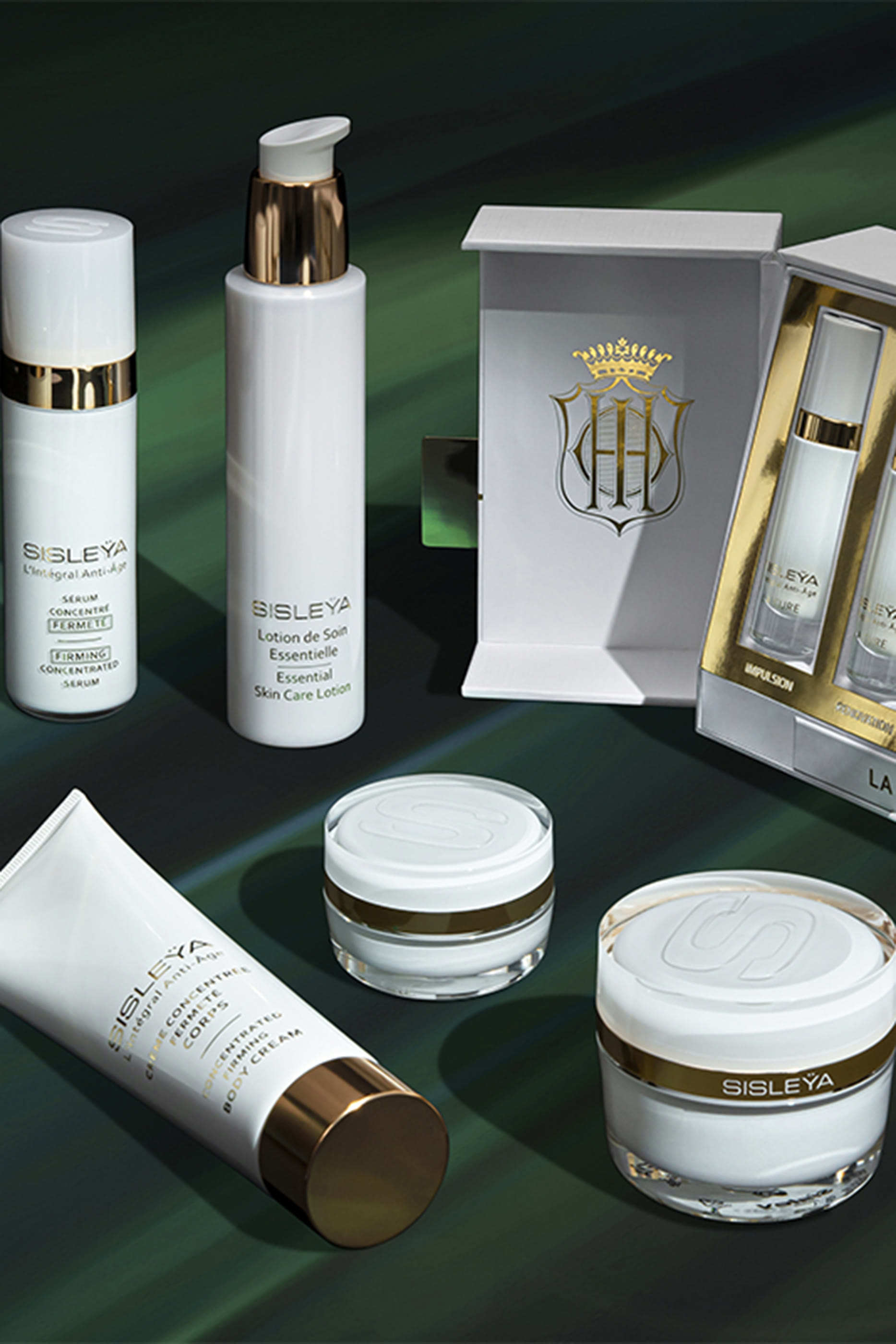 يأتيك كريم سيسليا لانتيجرال المقاوم لعلامات تقدم السن للمنطقة المحيطة بالعين من سيسلي ب