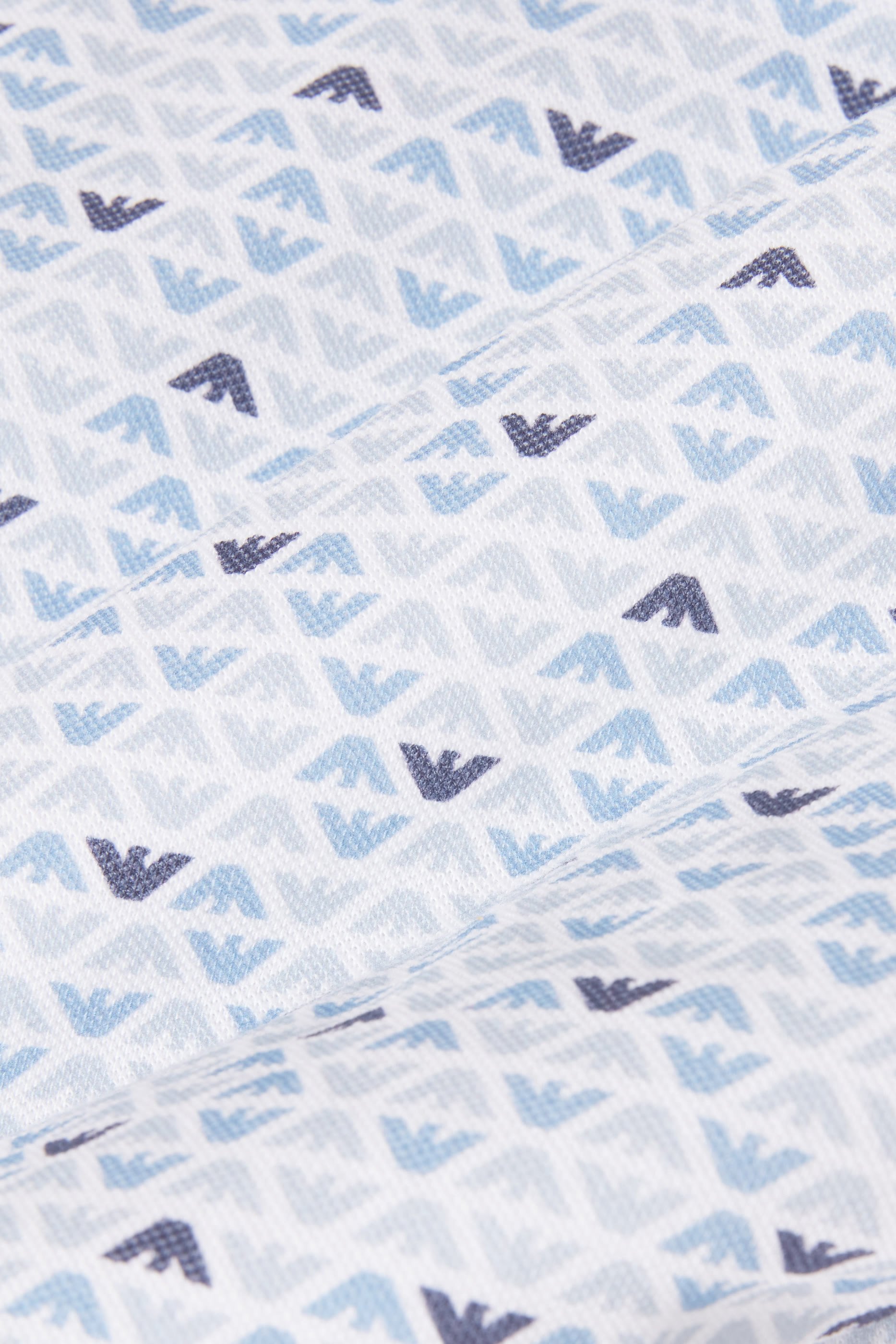 بطانية بشعار الماركة بحجم صغير للأطفال