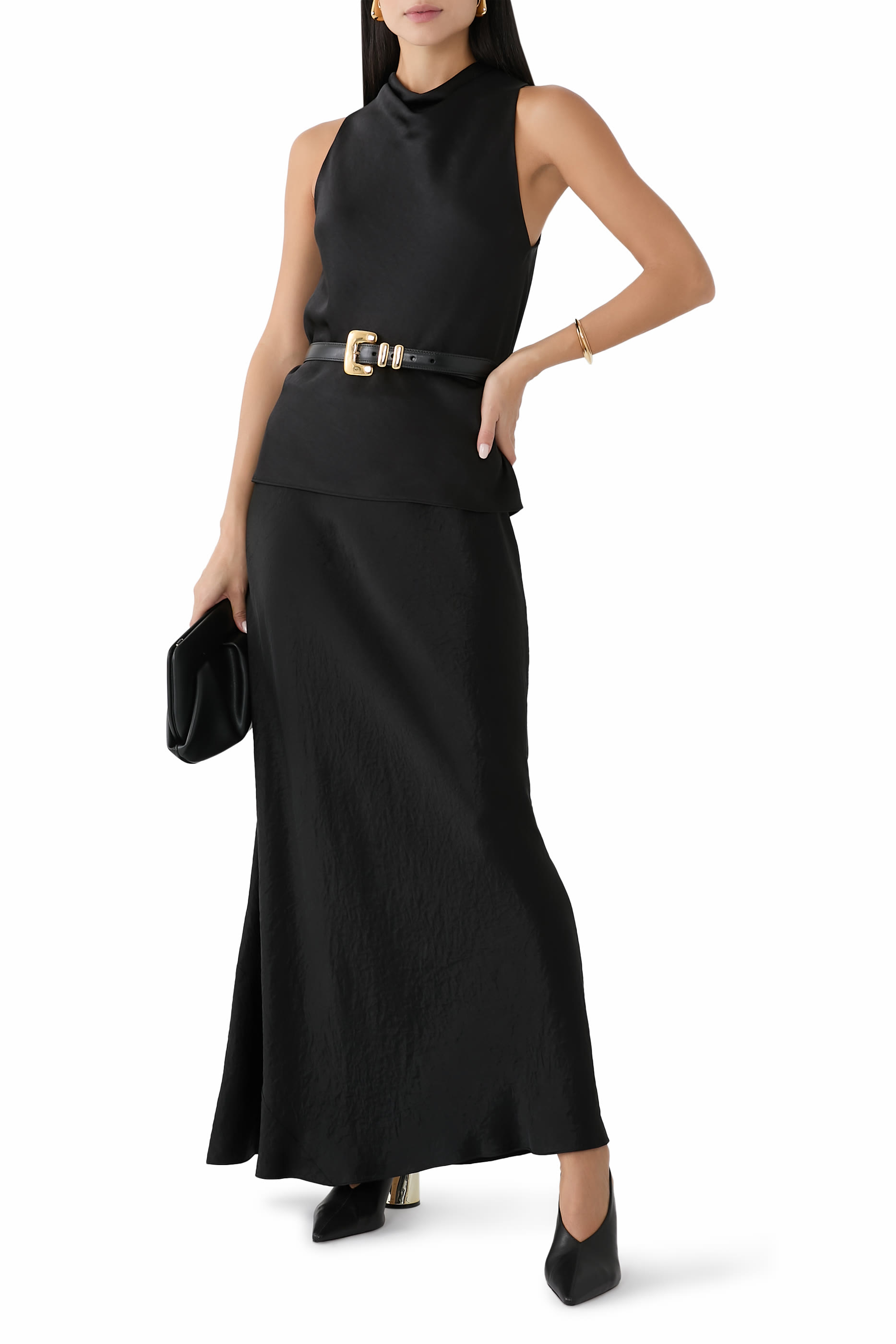 بلوزة بياس بياقة مطوية ساتان