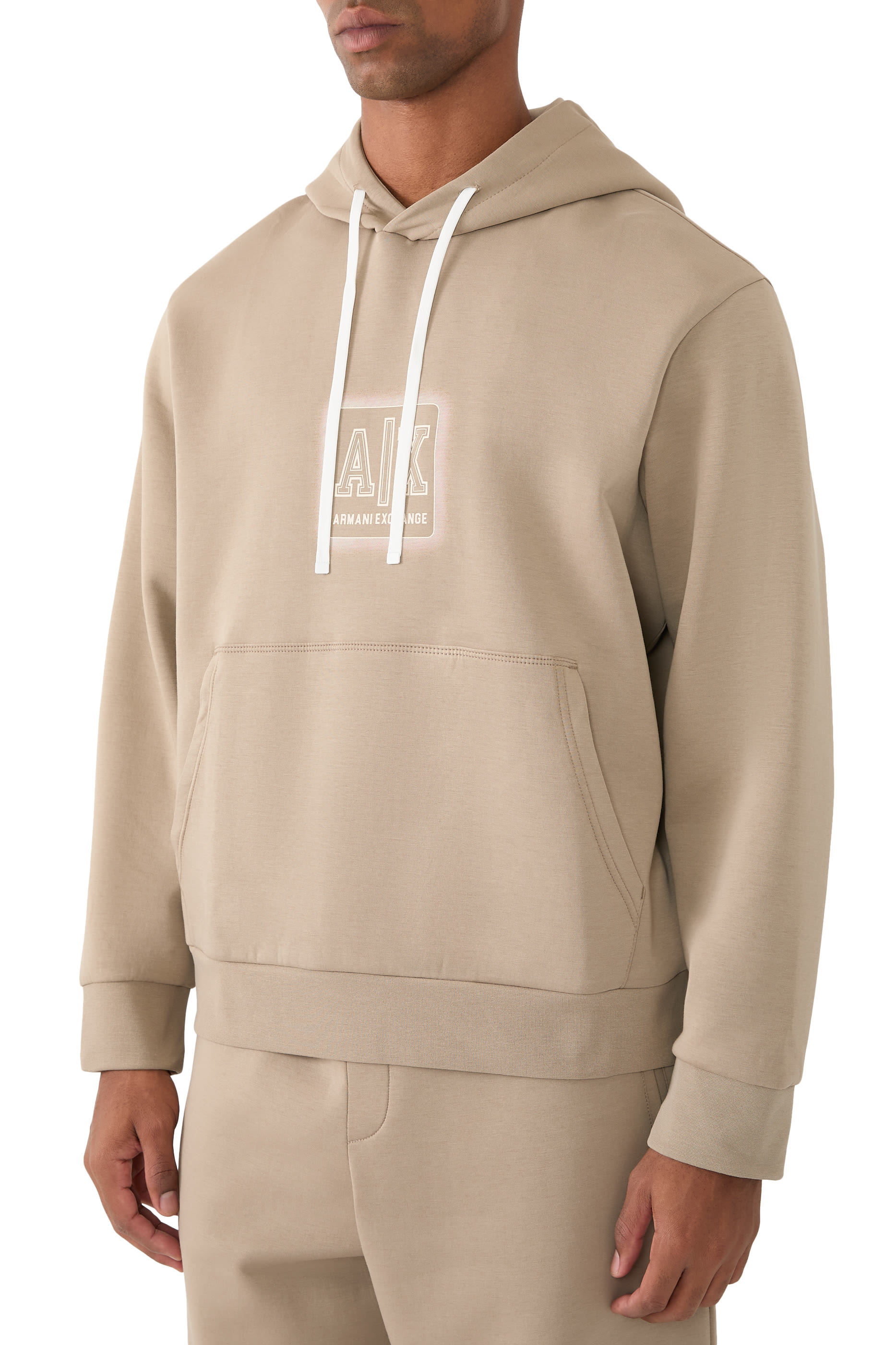 سويت شيرت بشعار الماركة