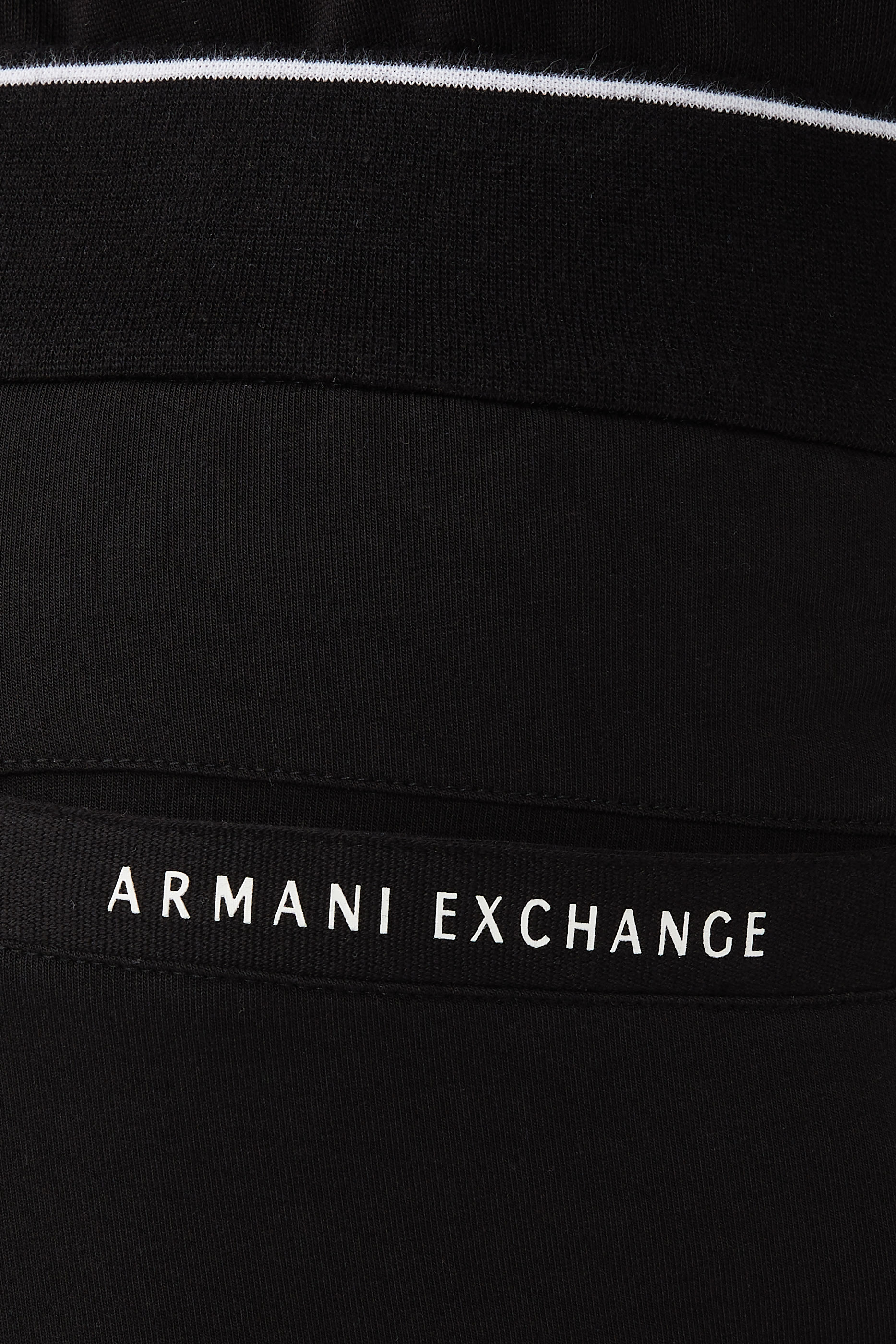 بنطال رياضي بطبعة شعار الماركة